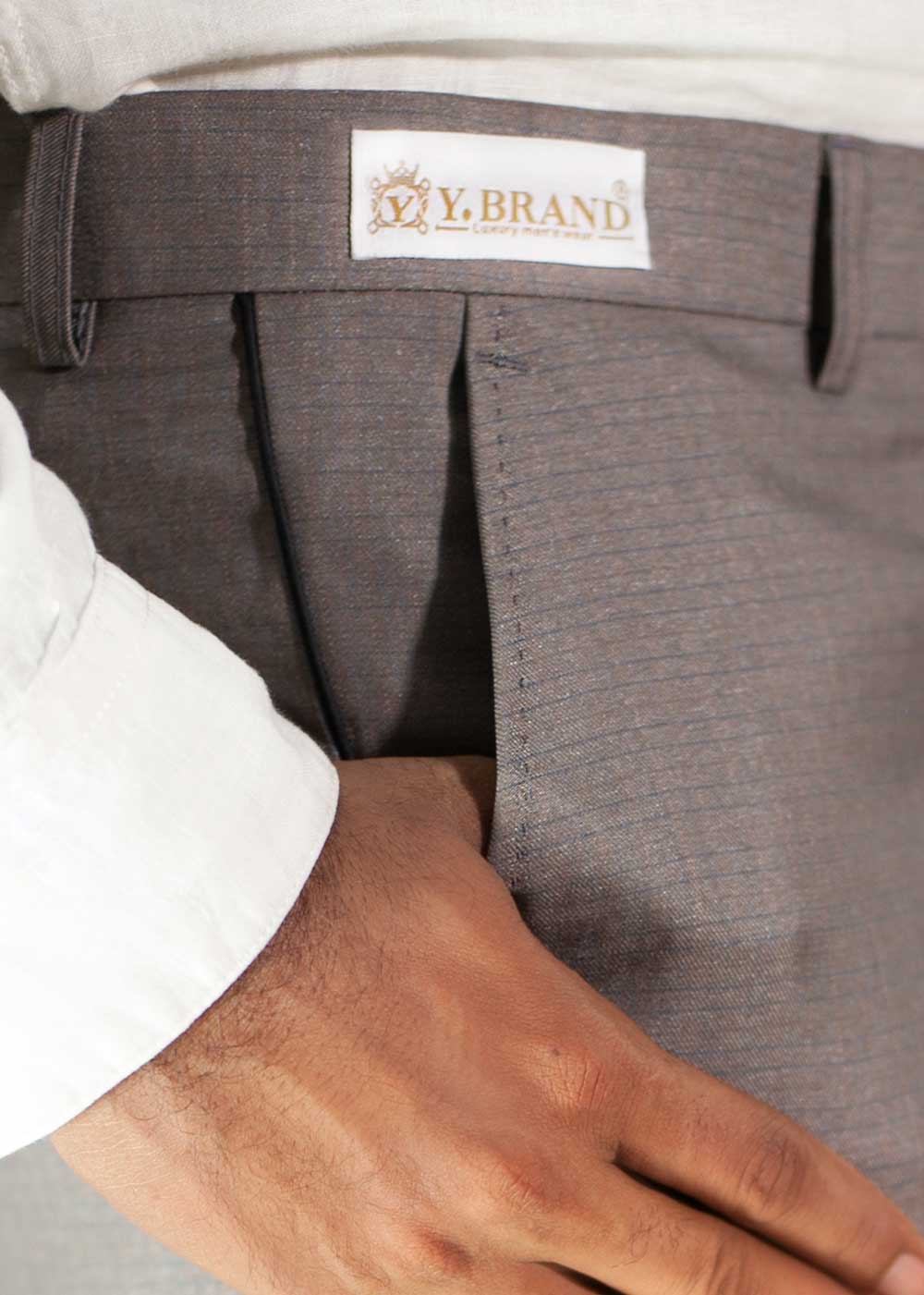 suiting Pants in Brown