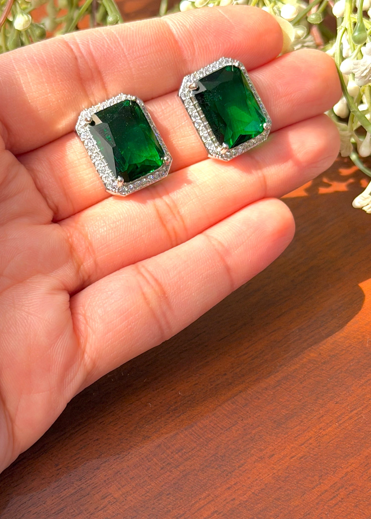 Studs in Emerald green Color by - Trendy Women Studs JUR6883