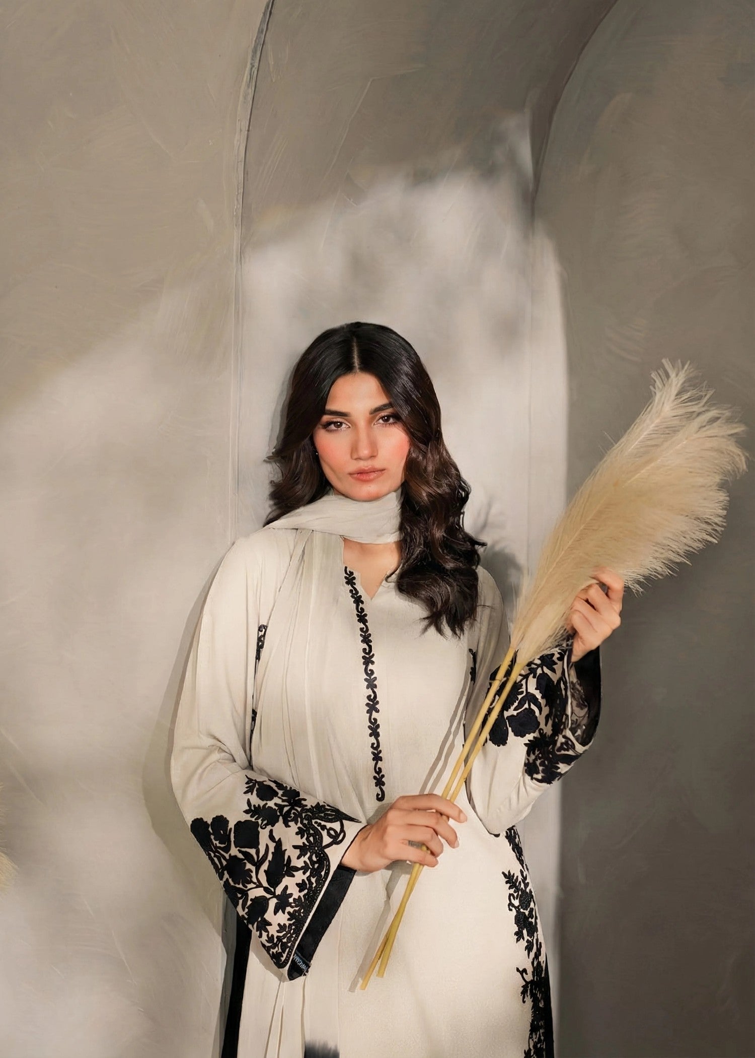 linen Kurta Set in Off-white