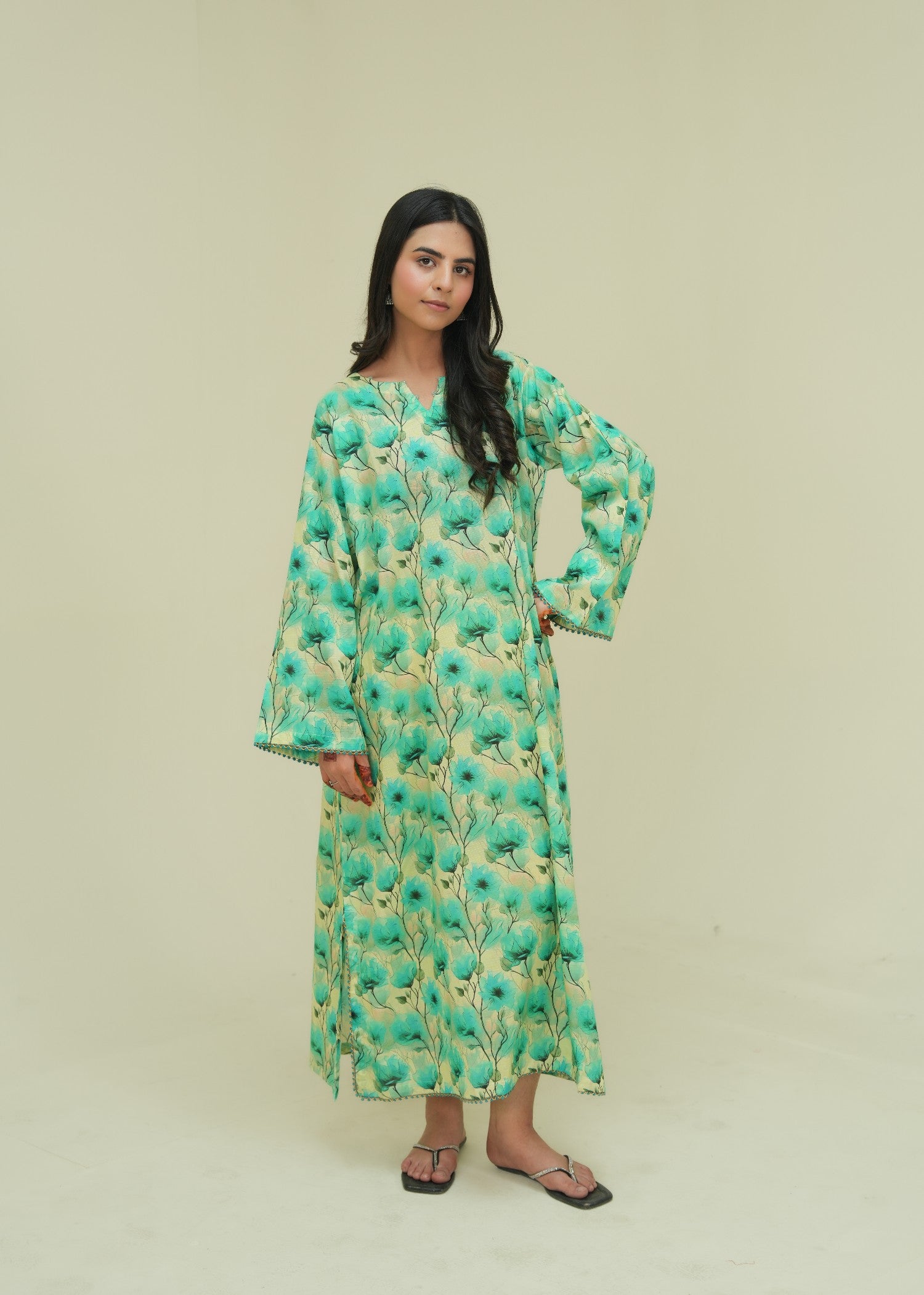 lawn Kaftan in Lime green