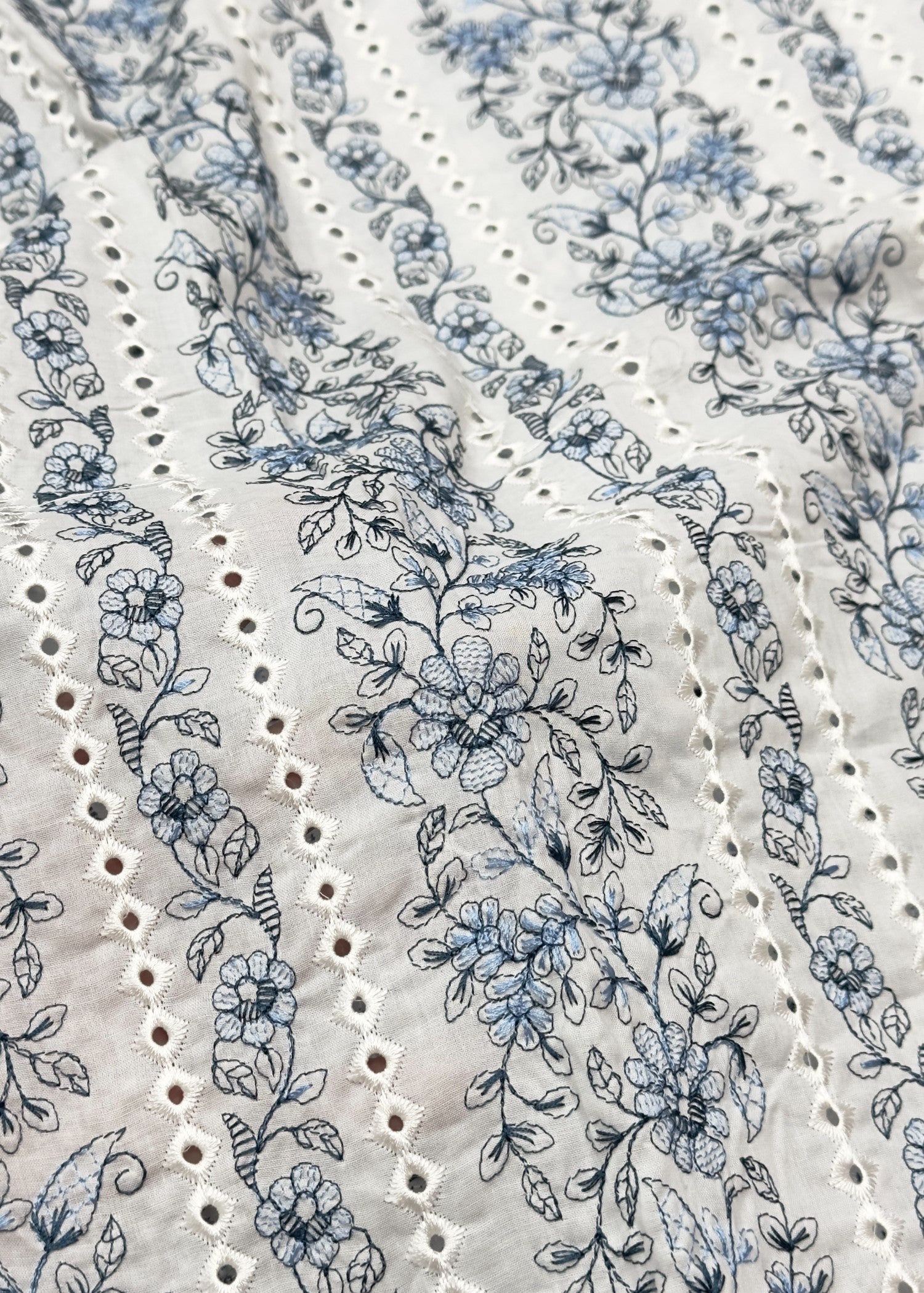 lawn Unstitched in White