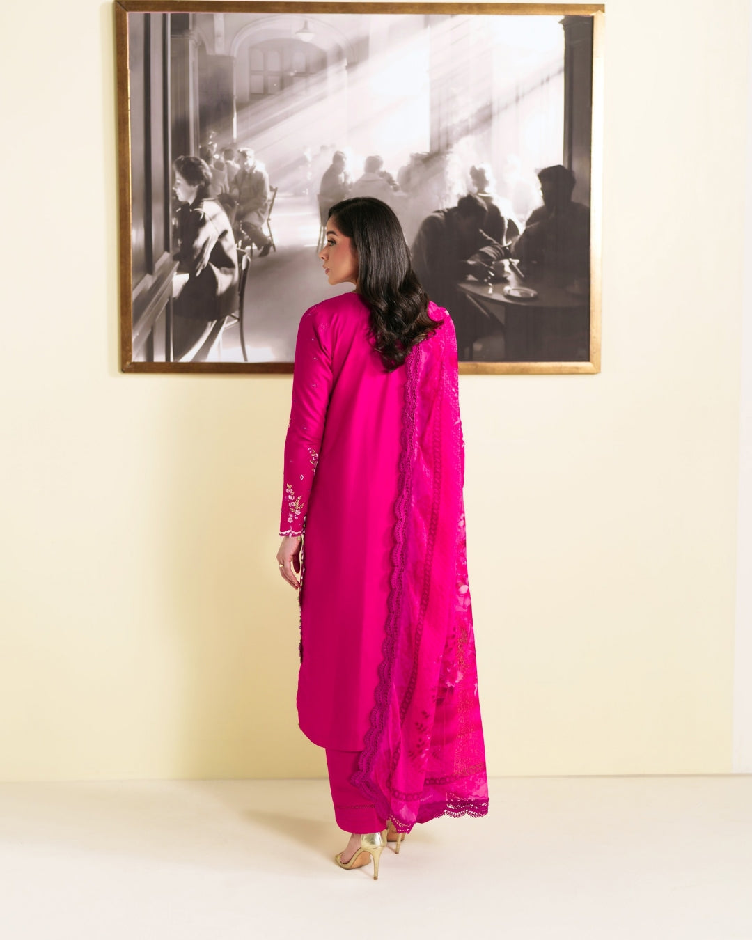 Whispers of Summer Luxury Lawn – CECILY