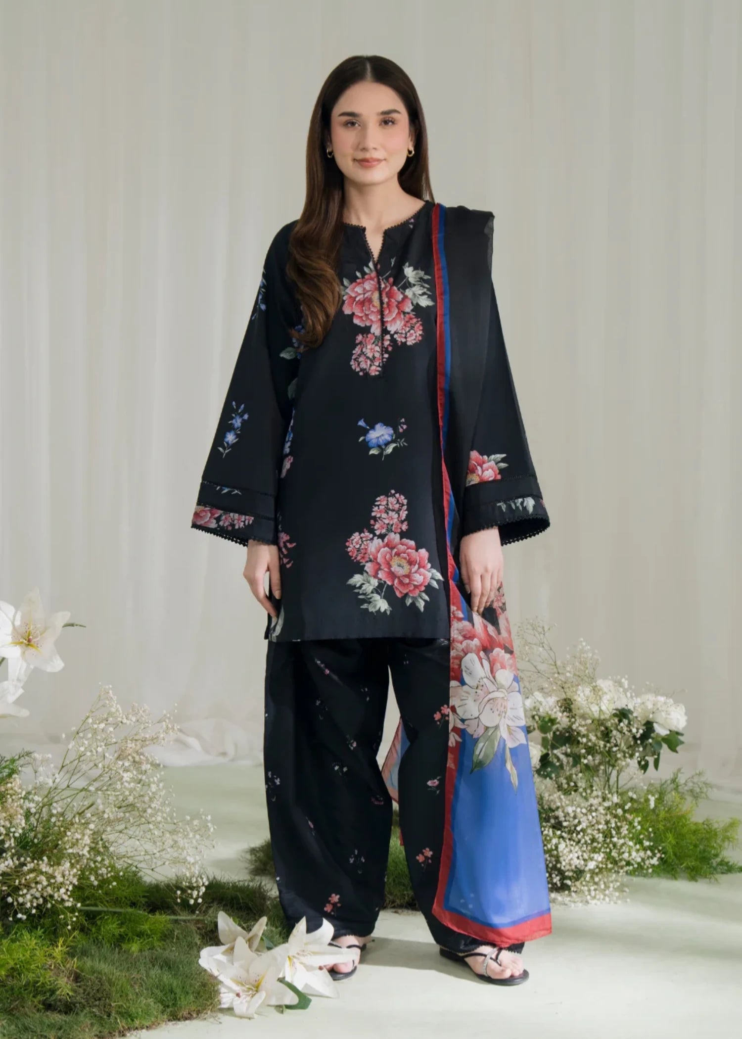 pk crepe Kurta Set in Black