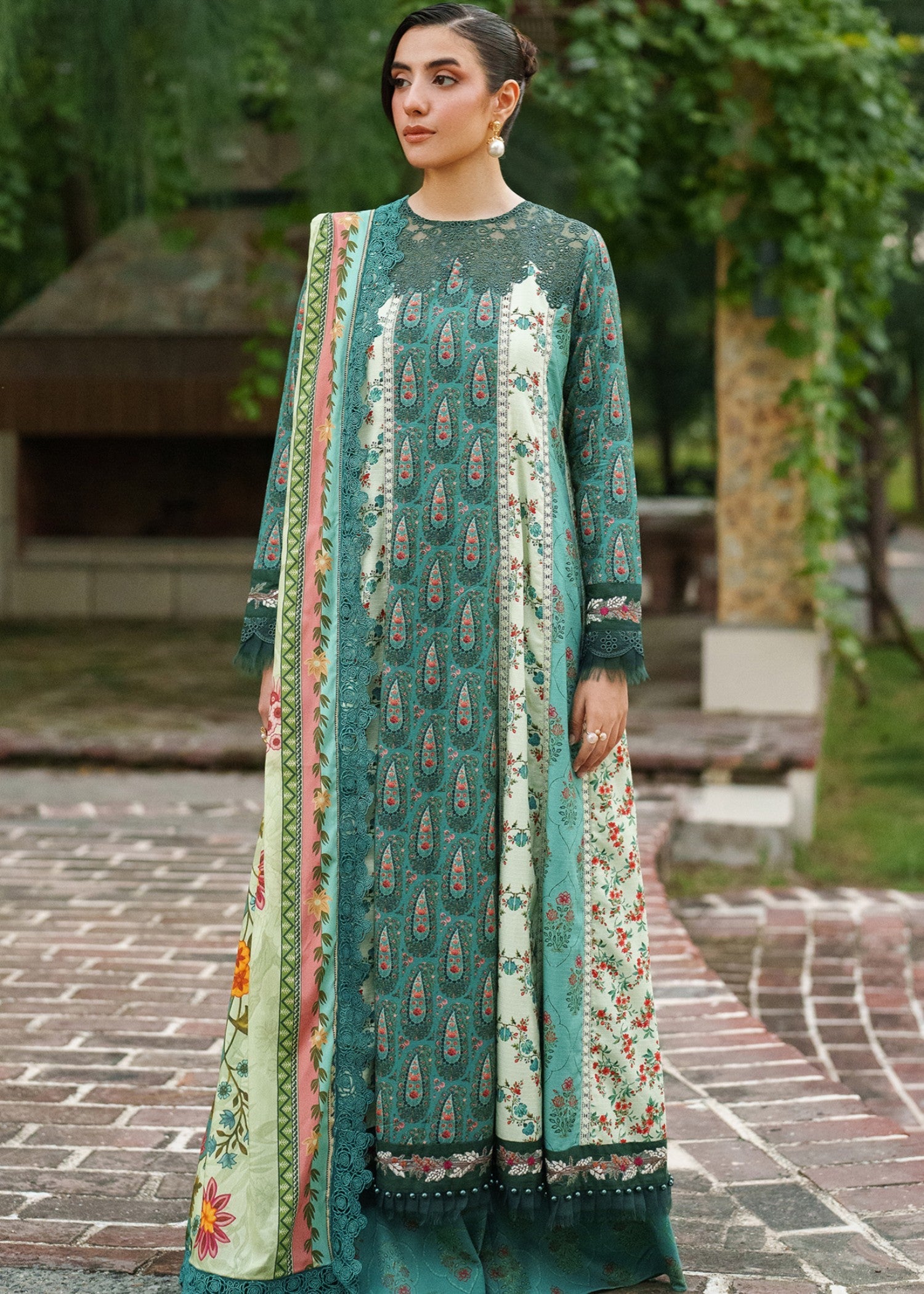 viscose Unstitched in Beige, forest green