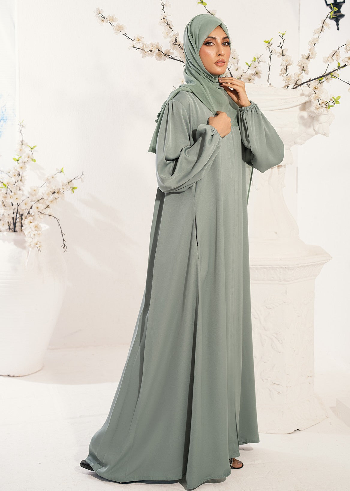 nidha Abaya in Green