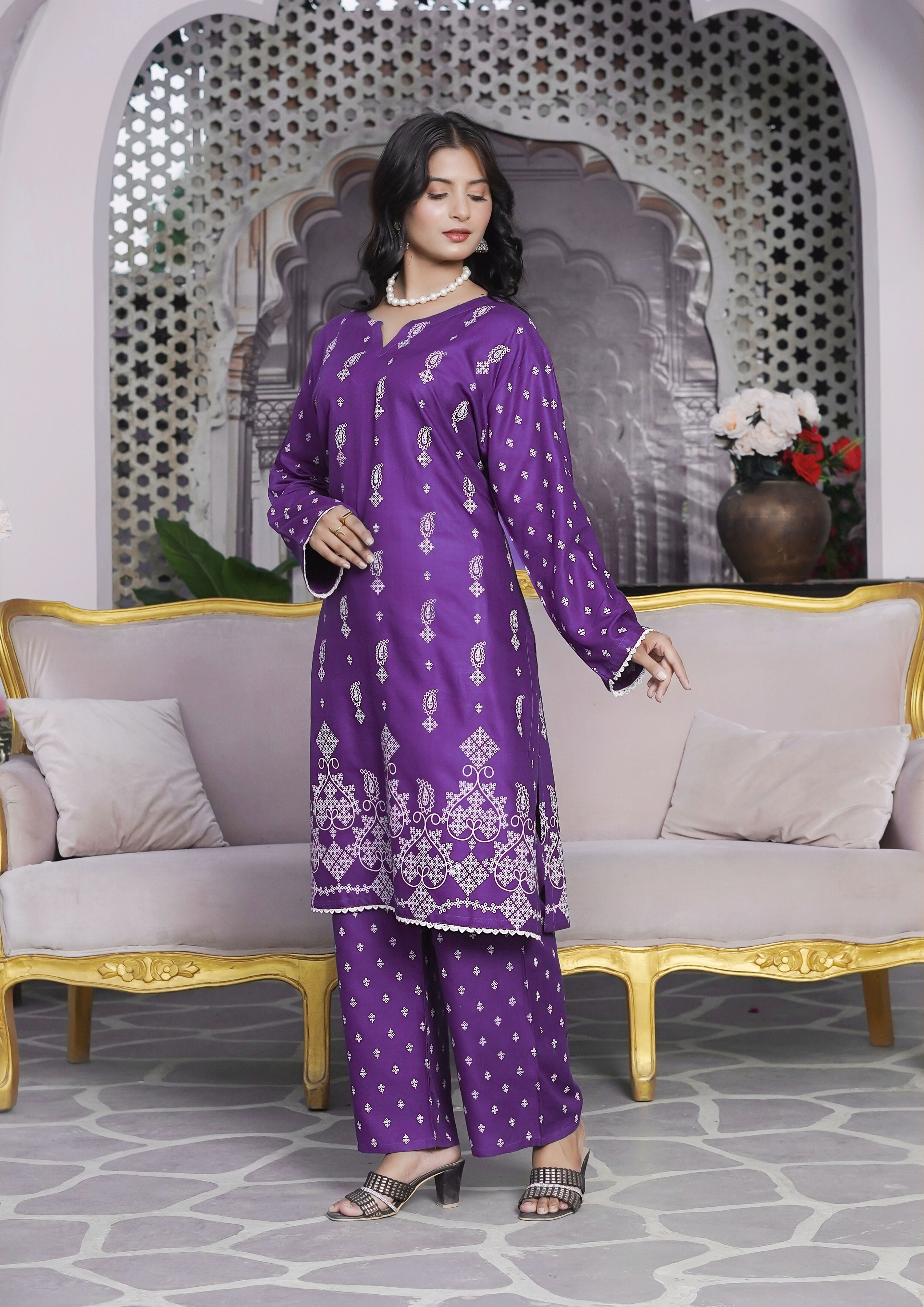arabic lawn Kurta Set in Purple