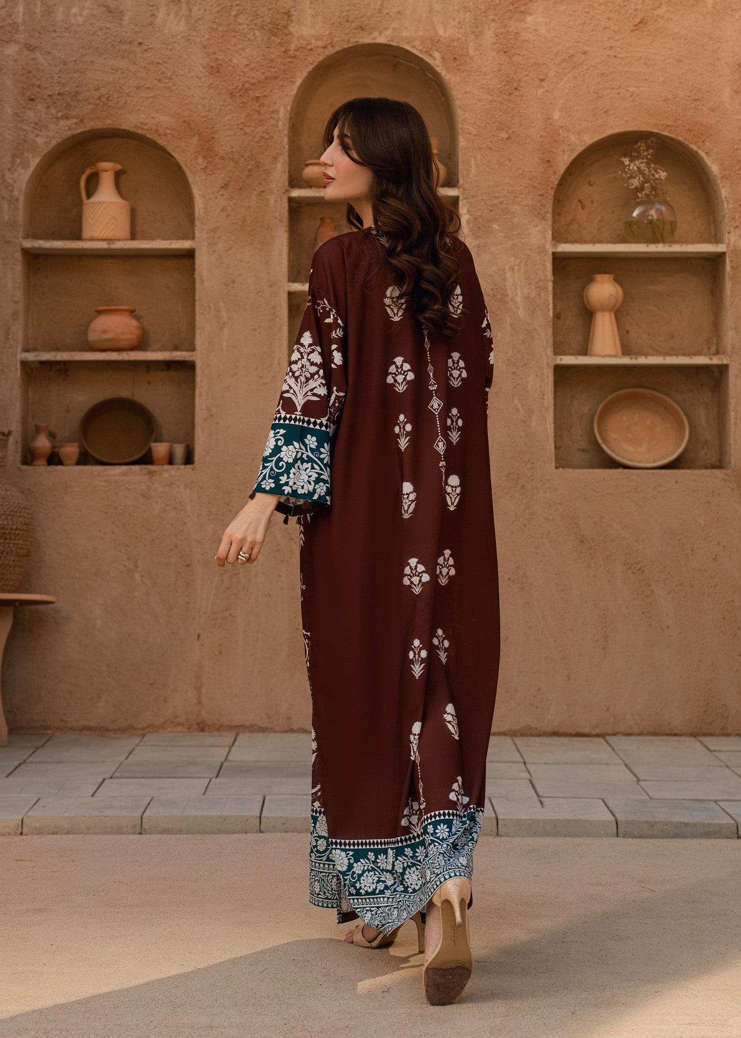 arabic lawn Kaftan in Chocolate brown