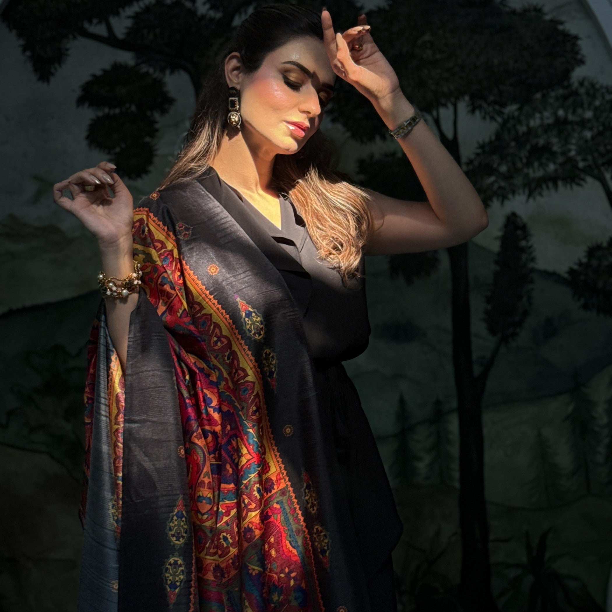 Shawl in Black Color by - Trendy Women Shawl UZA7352