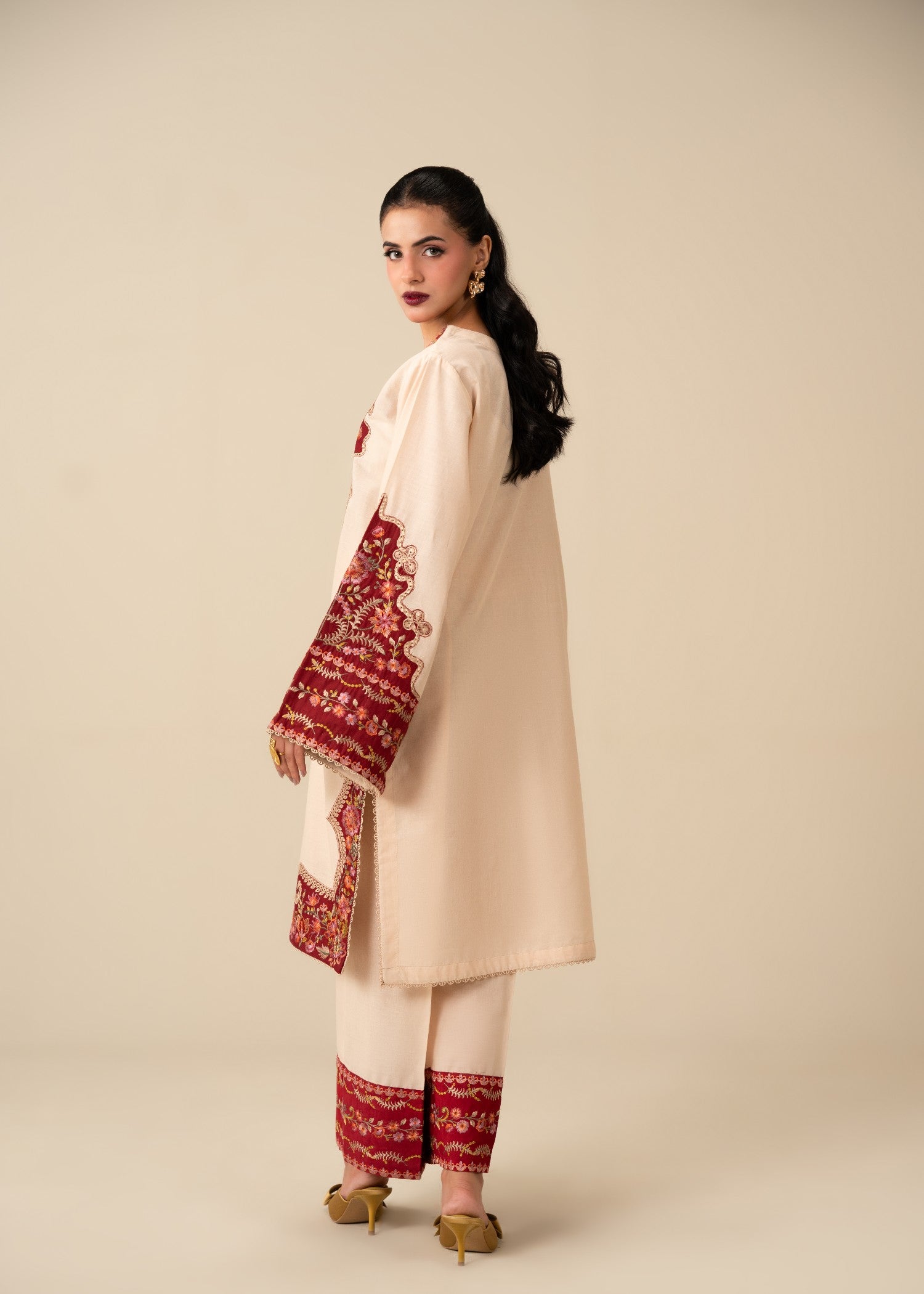 lawn Kurta Set in Maroon, cream