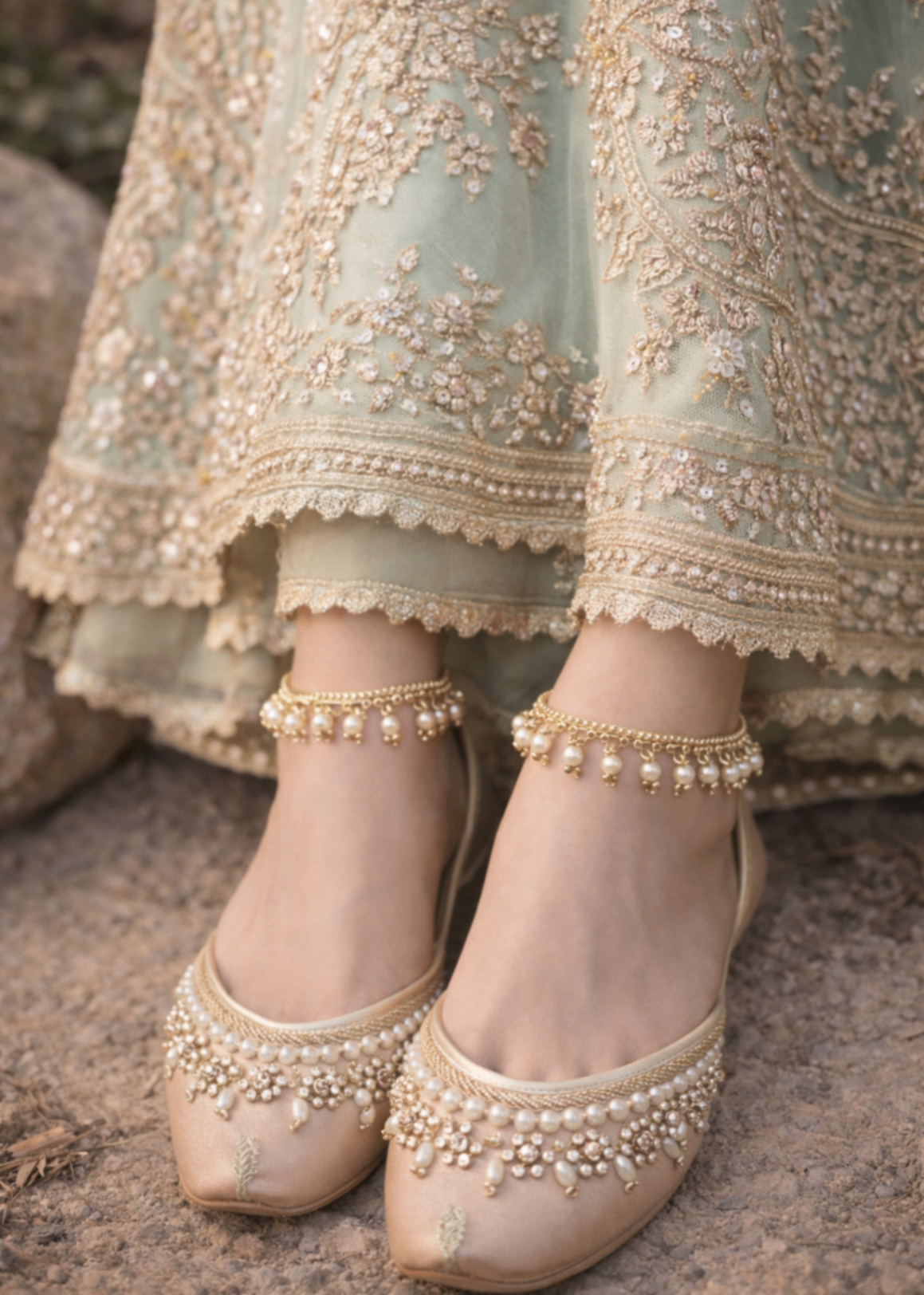 Khussa in Gold by - High Quality Women Khussa YAS3572