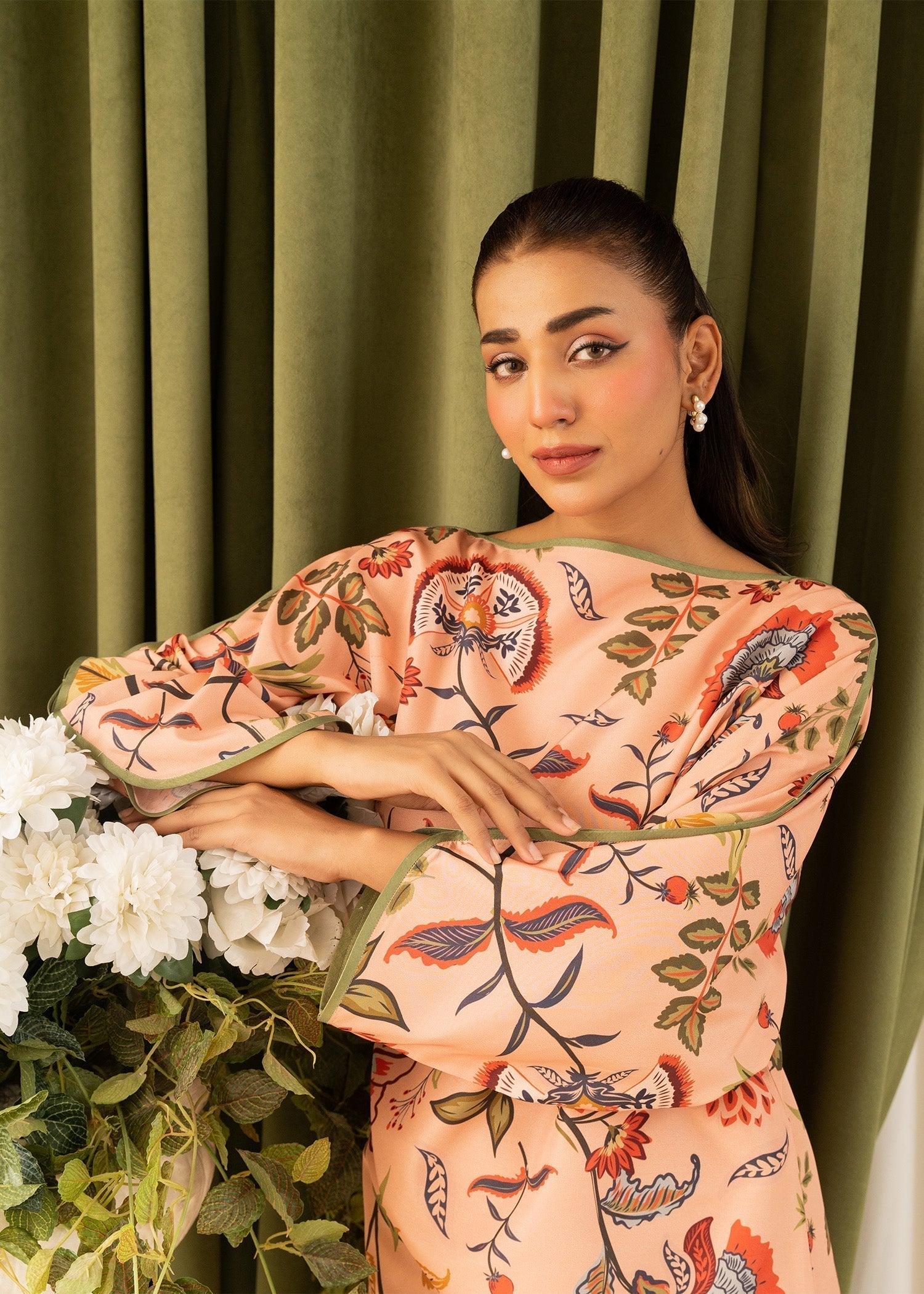 lawn Kaftan in Peach pink