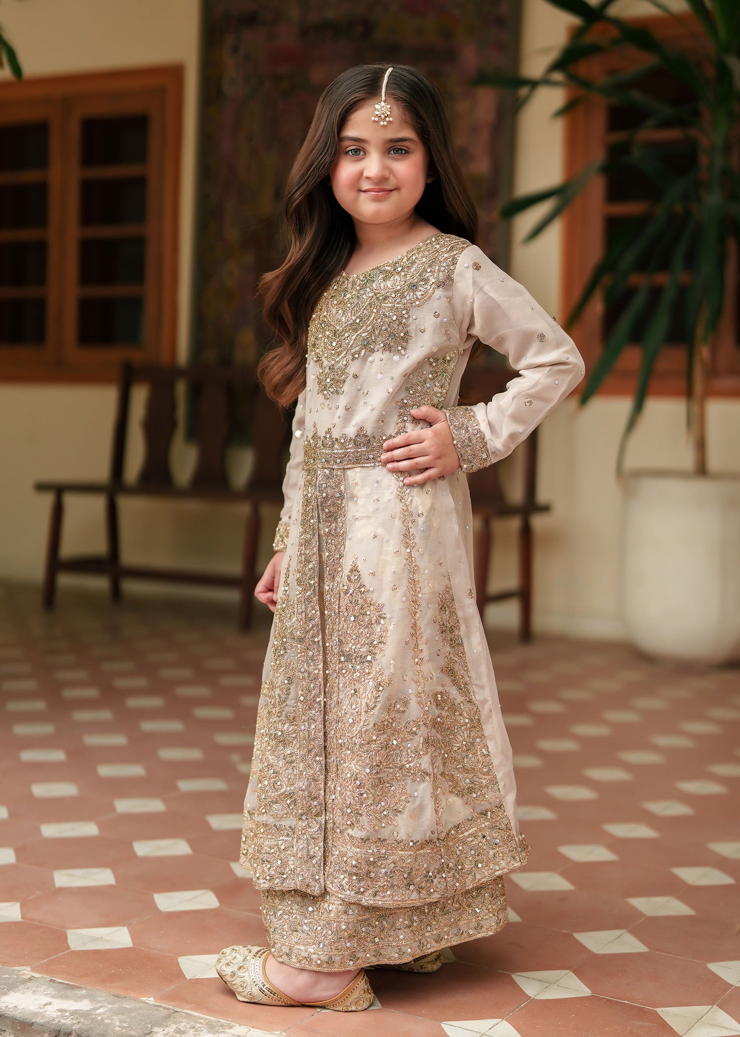 chiffon Pishwas in Gold