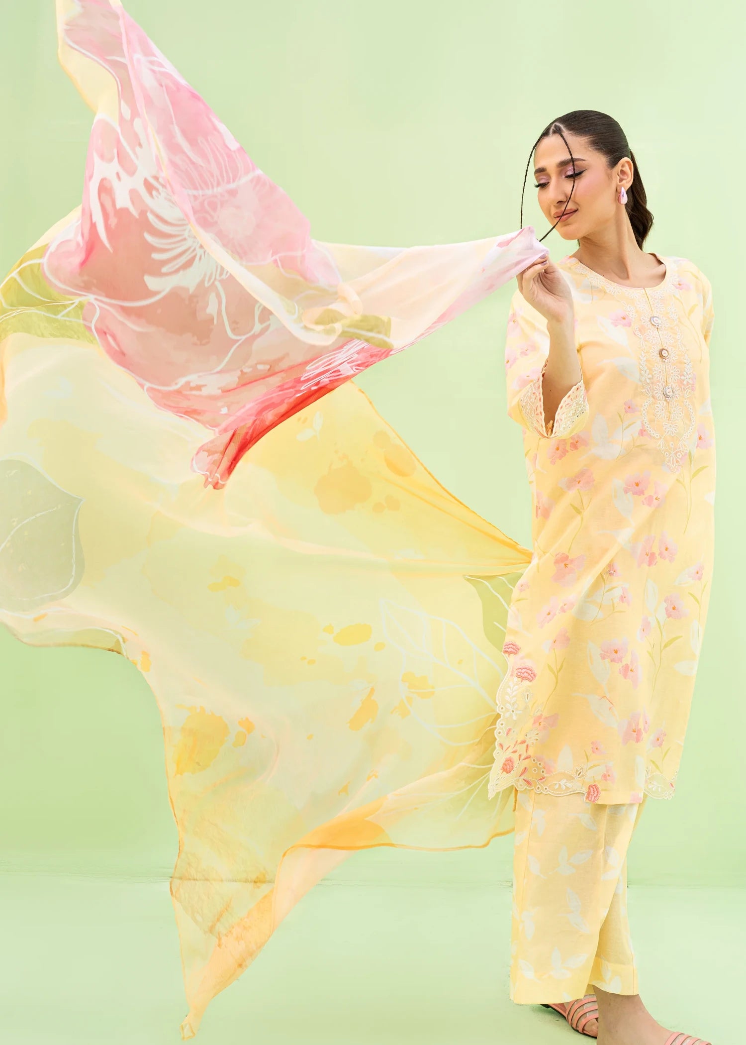 cambric Kurta Set in Butter, floral white, cherry blossom pink