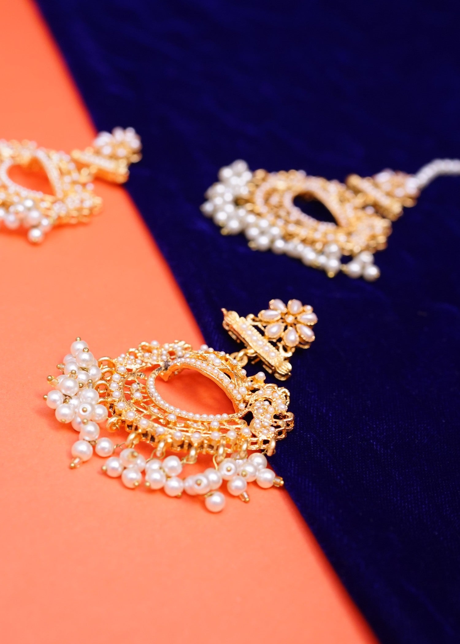 Jewelry Set in Pearl white, gold Color by - Trendy Women Jewelry Set MBI2138