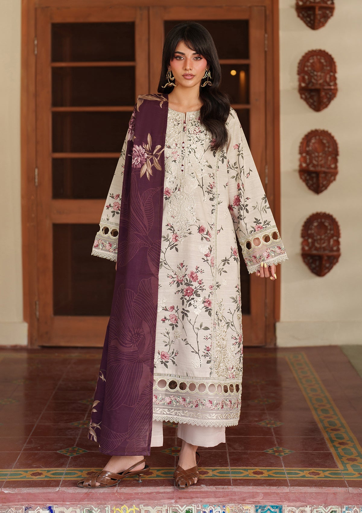 lawn Kurta Set in Alabaster