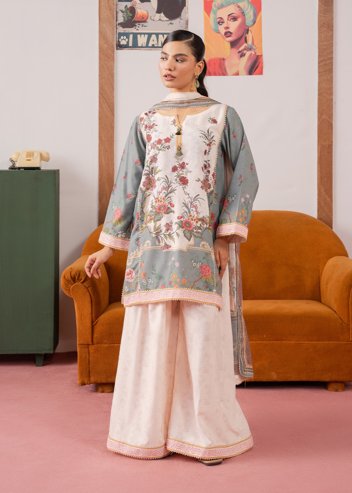lawn Kurta Set in Cream, sage green