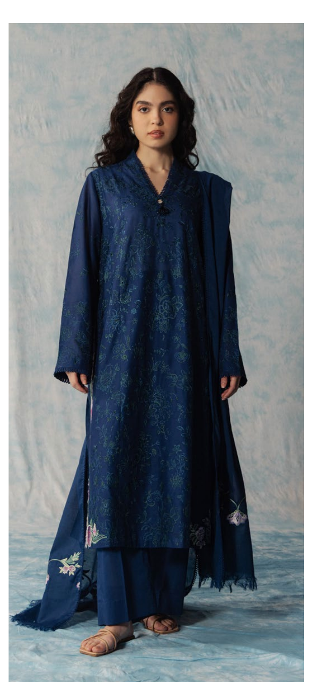 Coco Lawn Edit – Liora-8A