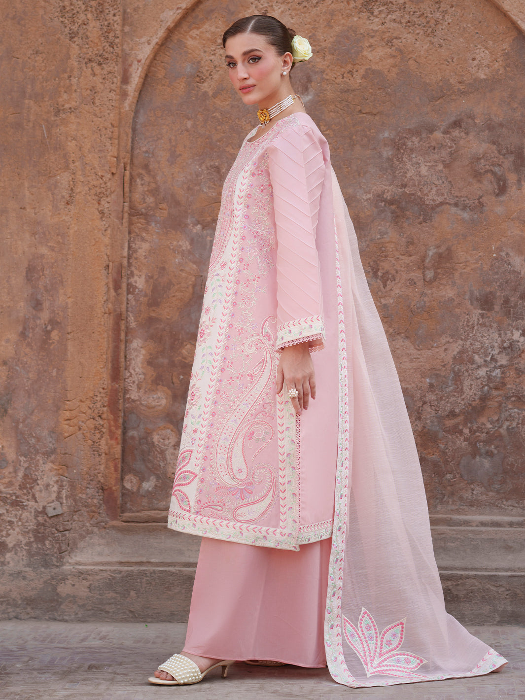 Nilofer Luxury Lawn – NL-01