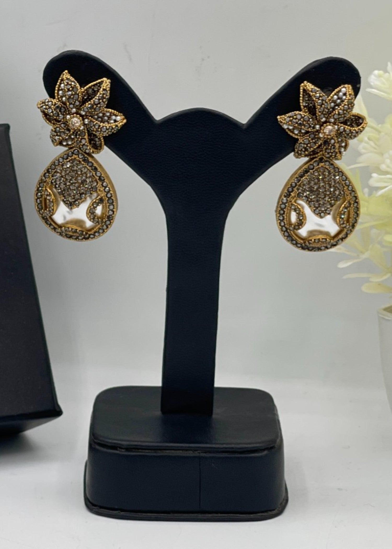 Earrings in Grey Color by - Trendy Women Earrings CHL7537
