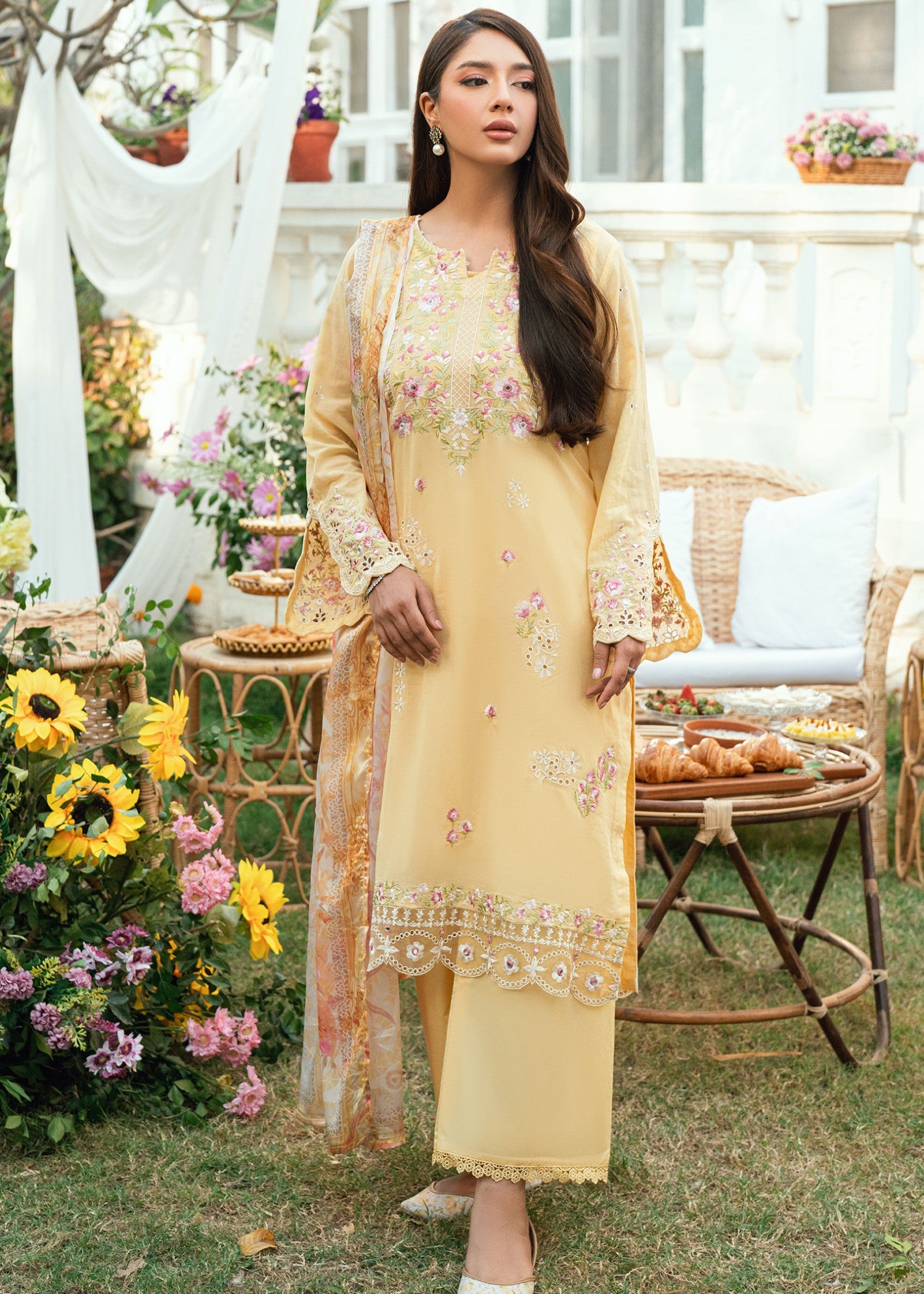 cotton Kurta Set in Blonde