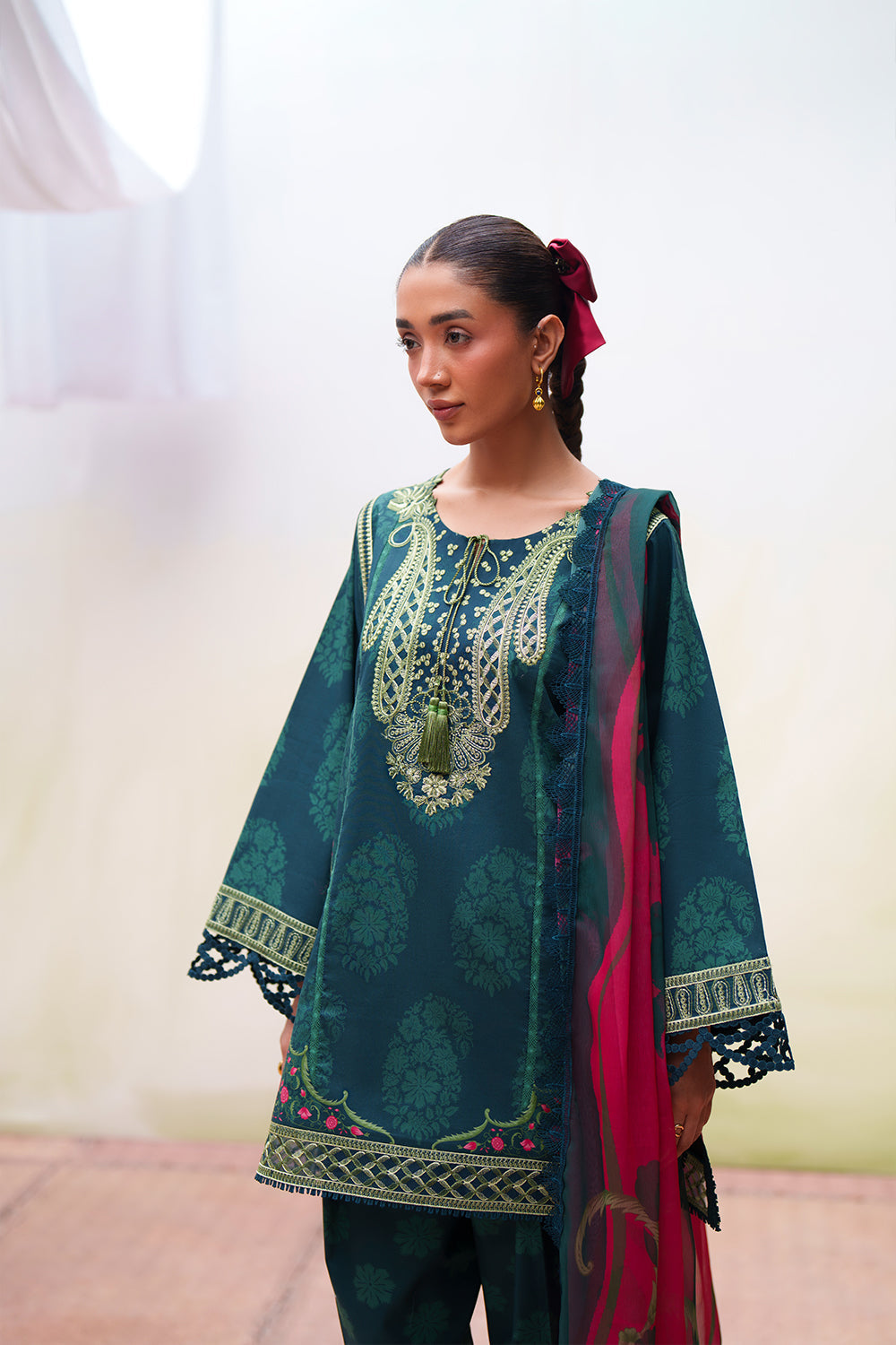 Laanem Luxury Lawn – NAYRA-B-SRL26-01