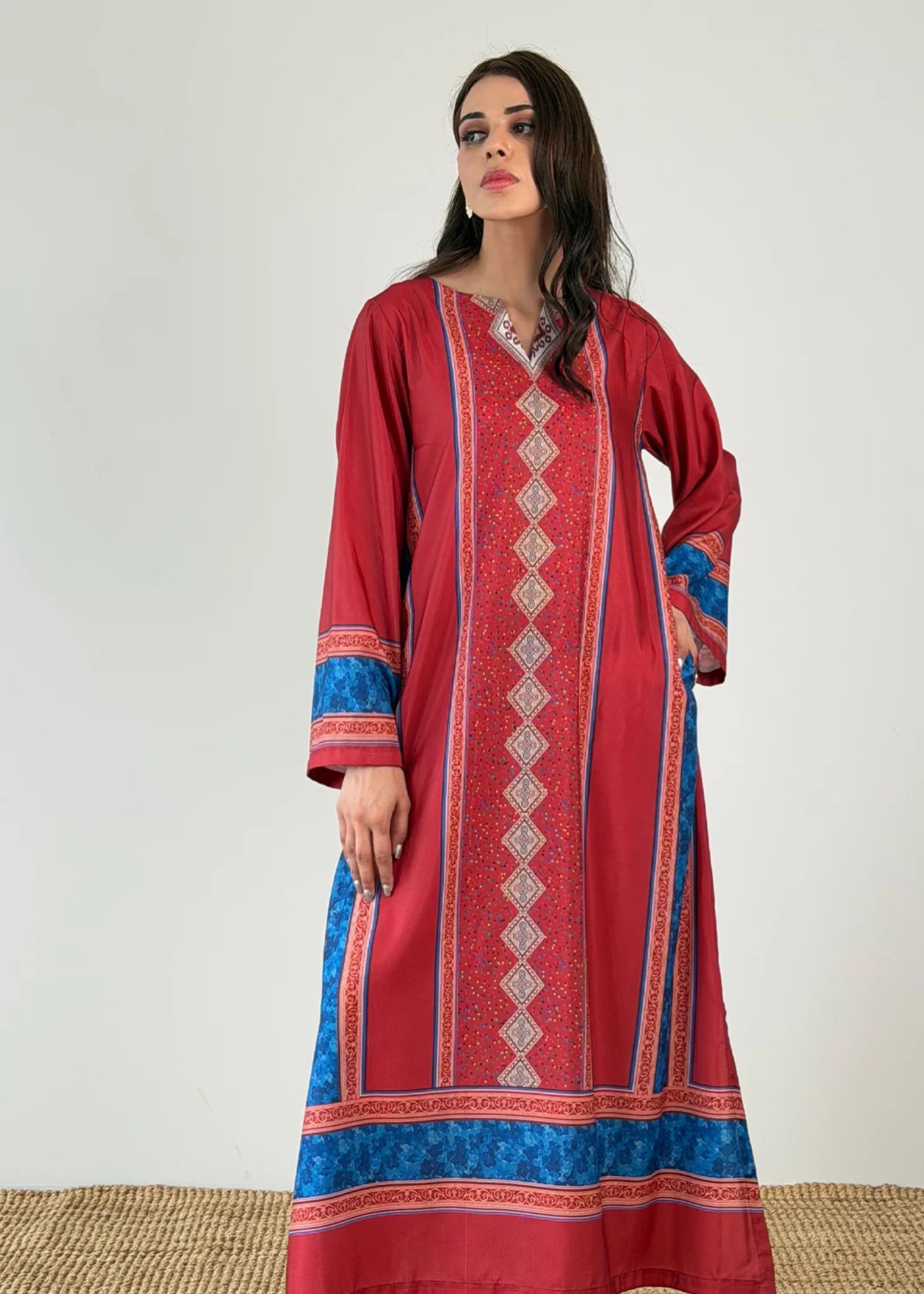 crepe Kaftan in Red, blue