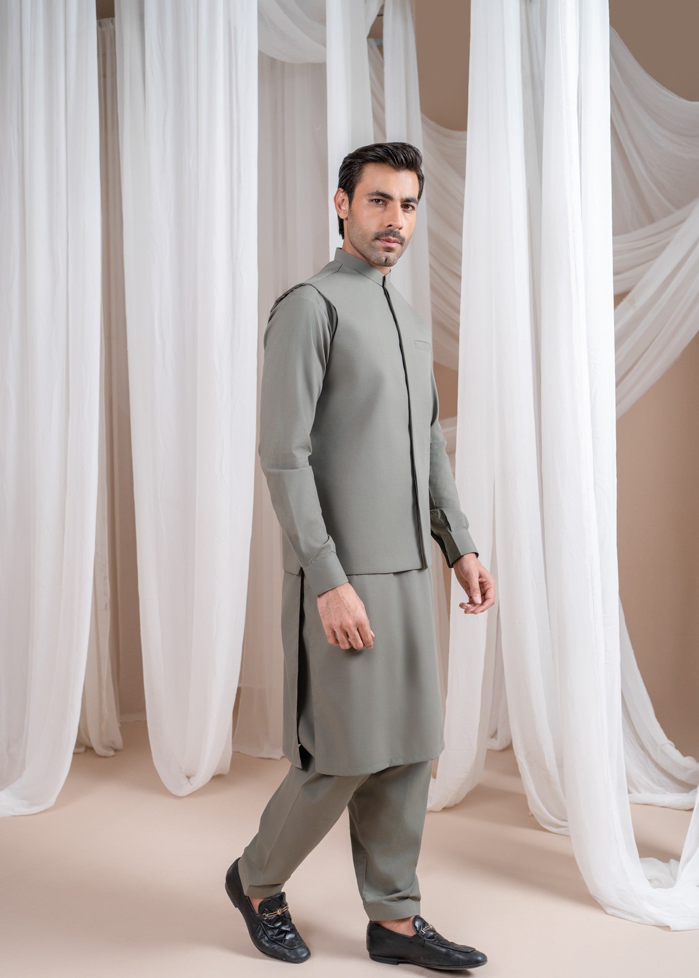 wash & wear Waistcoat in Grey by Muraqsh