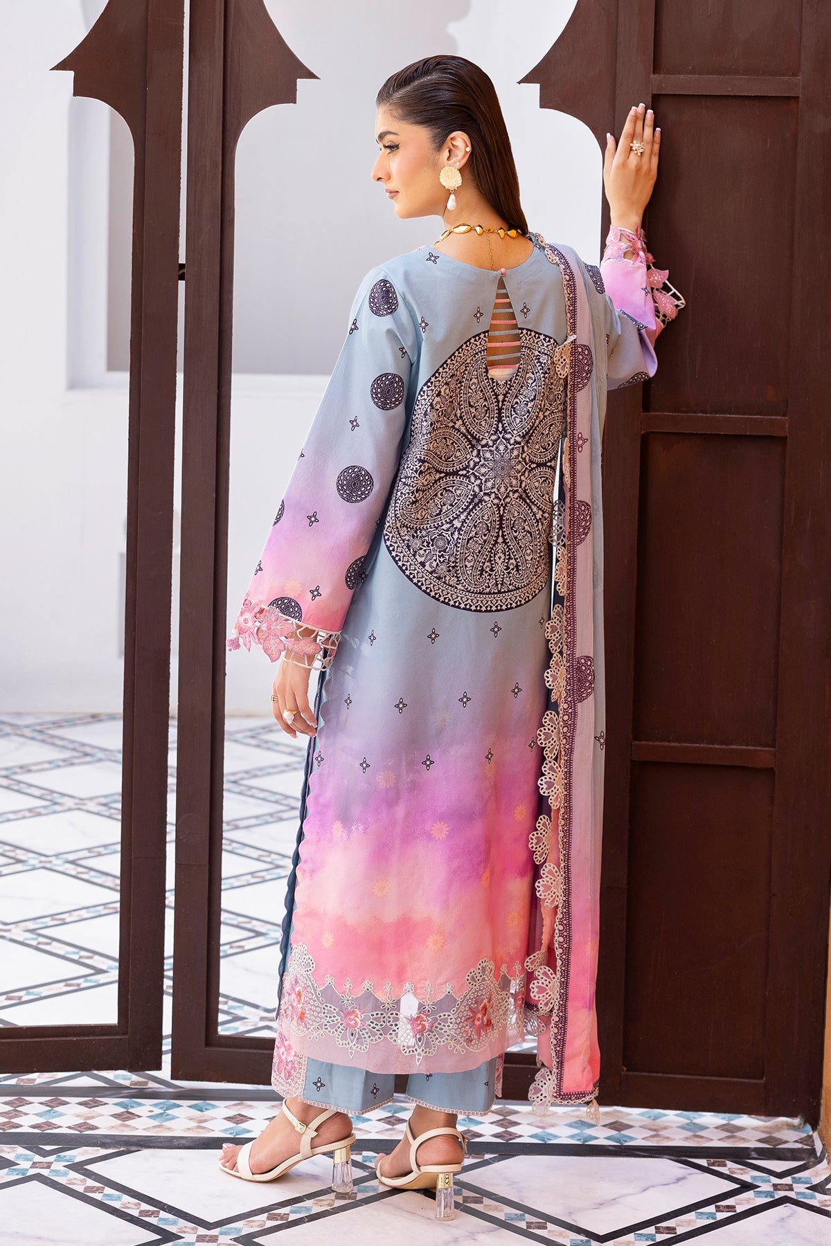Rang-e-Bahar Lawn – CRB6-23