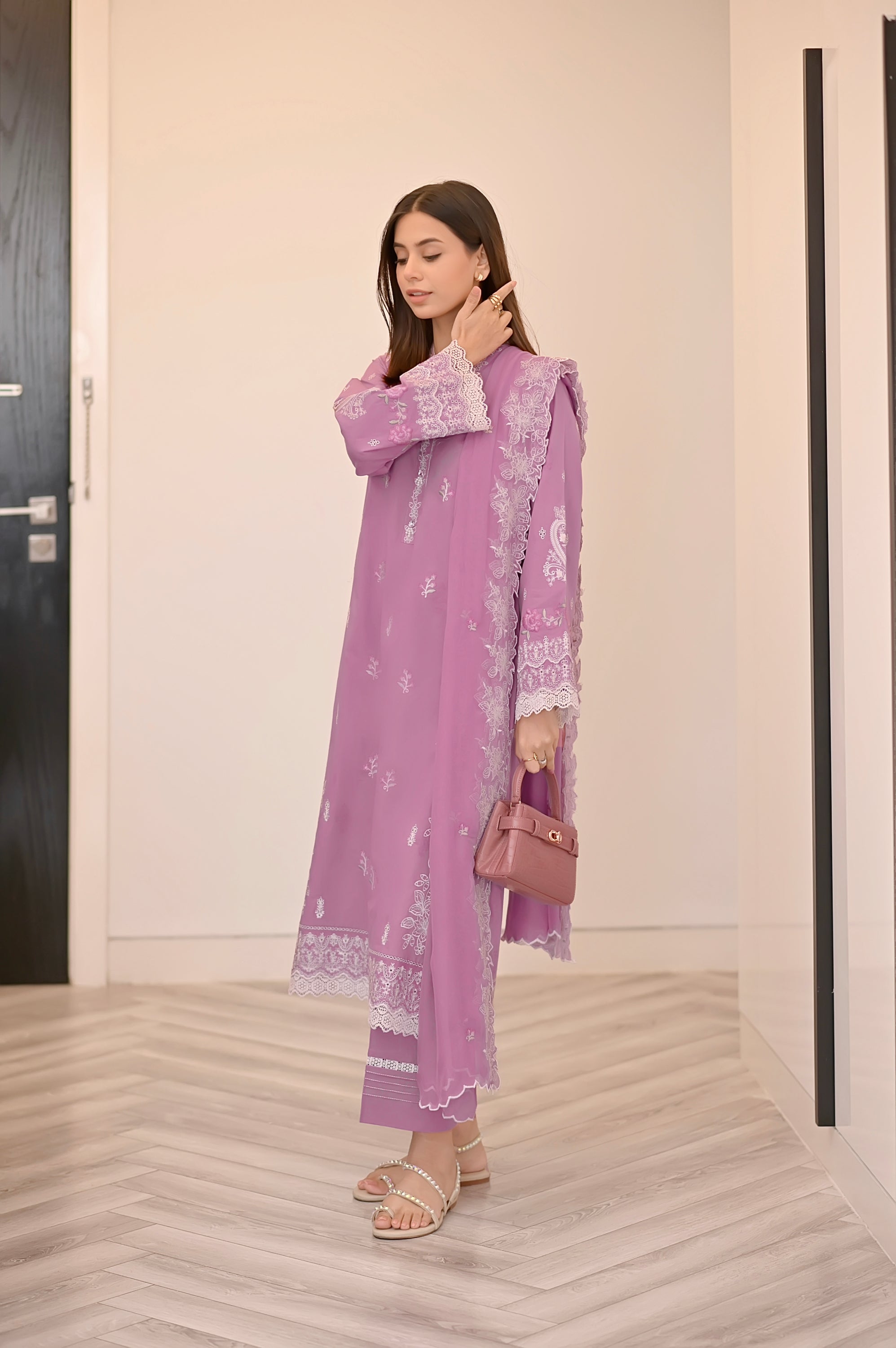 jacquard Unstitched in Purple taupe