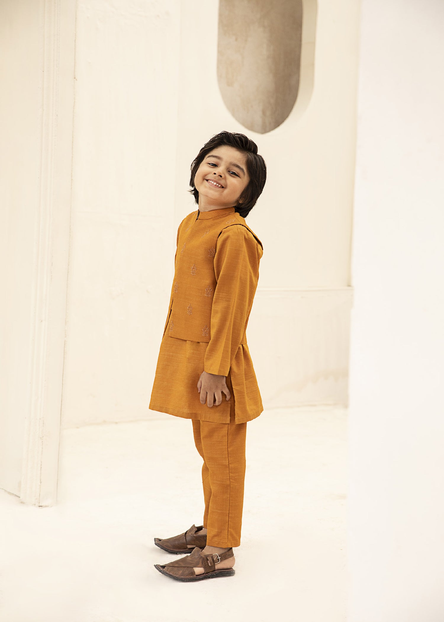 injected slub Waistcoat in Mustard