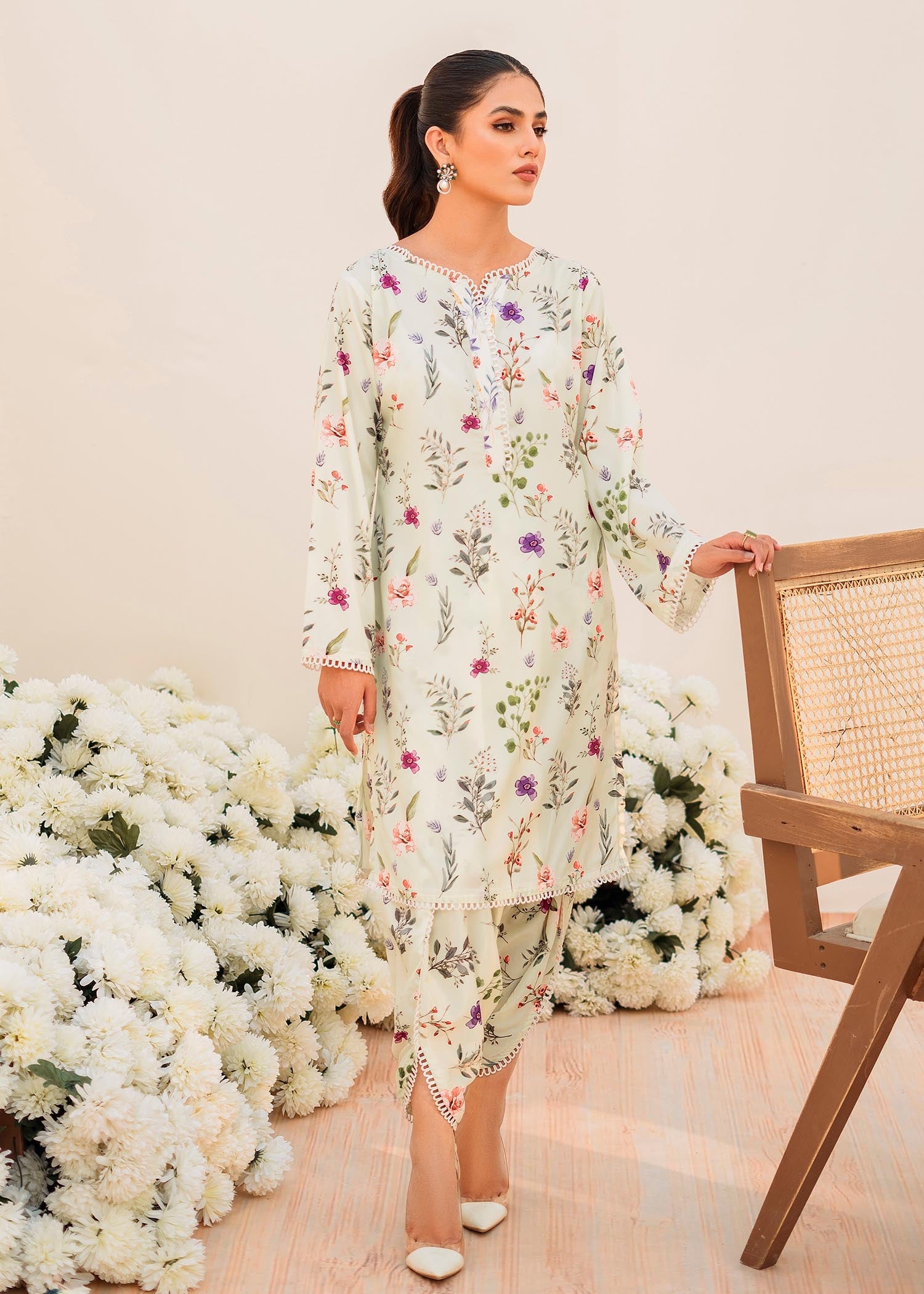 crepe Kurta Set in Pastel green