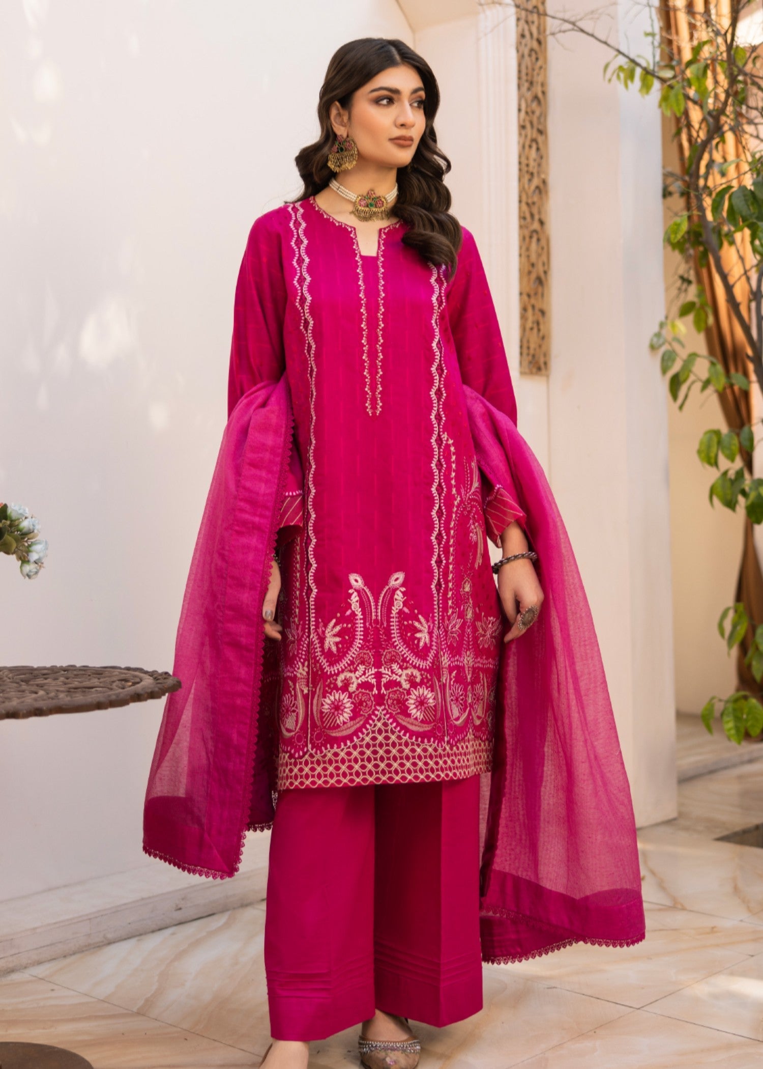 jacquard Unstitched in Shocking pink