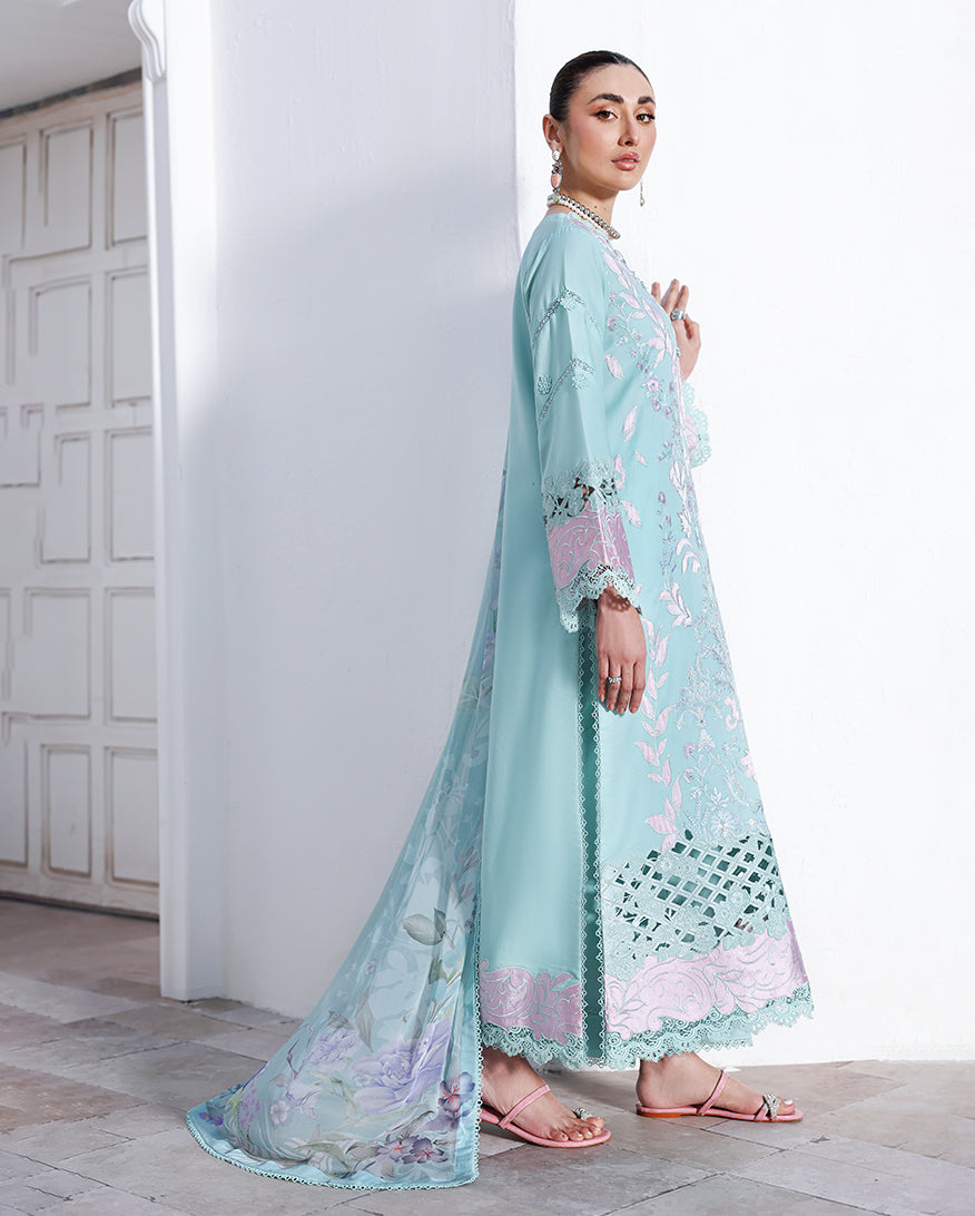 Floral Reveire Lawn – Dewy Mist
