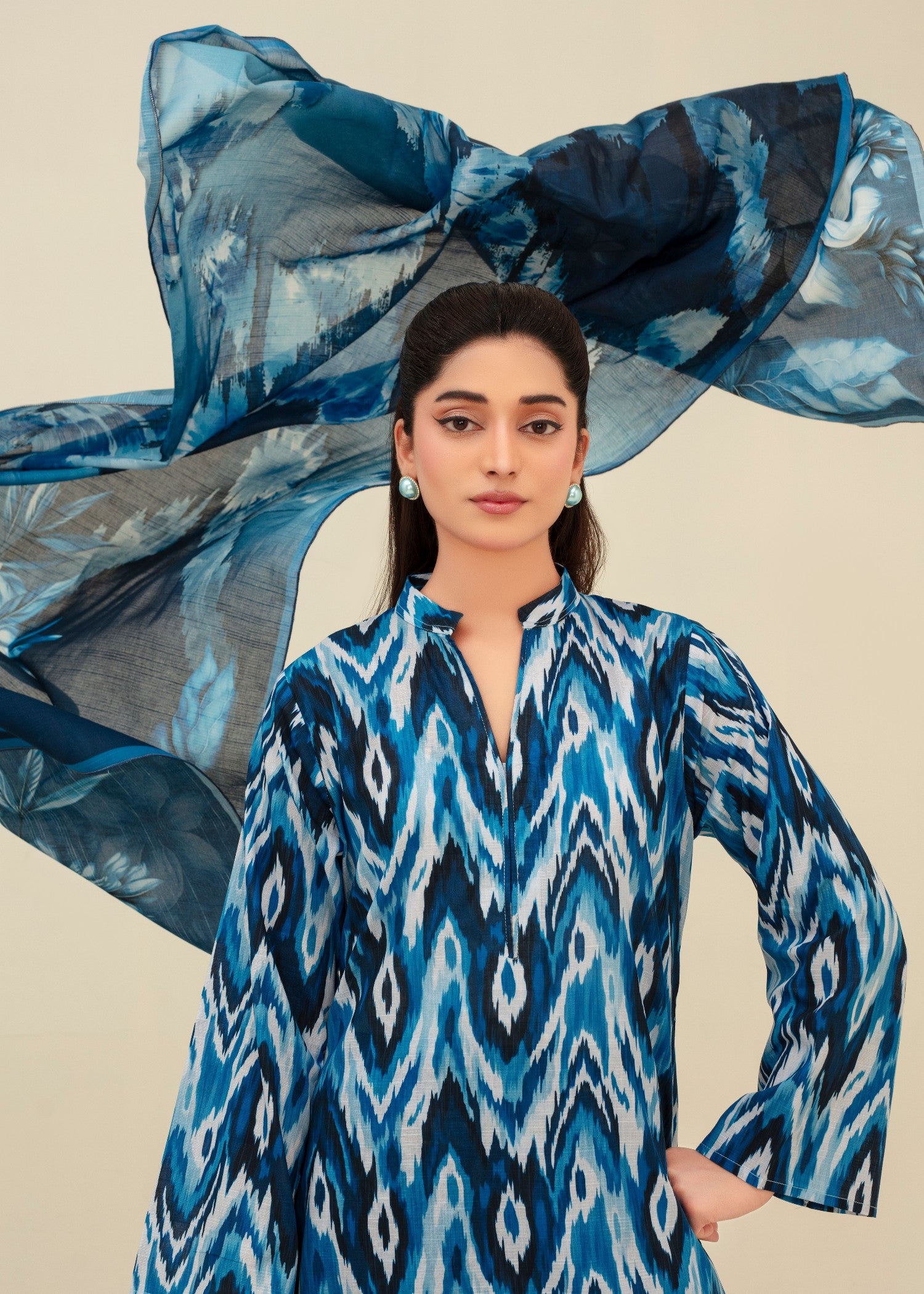 lawn Kurta Set in Cobalt blue