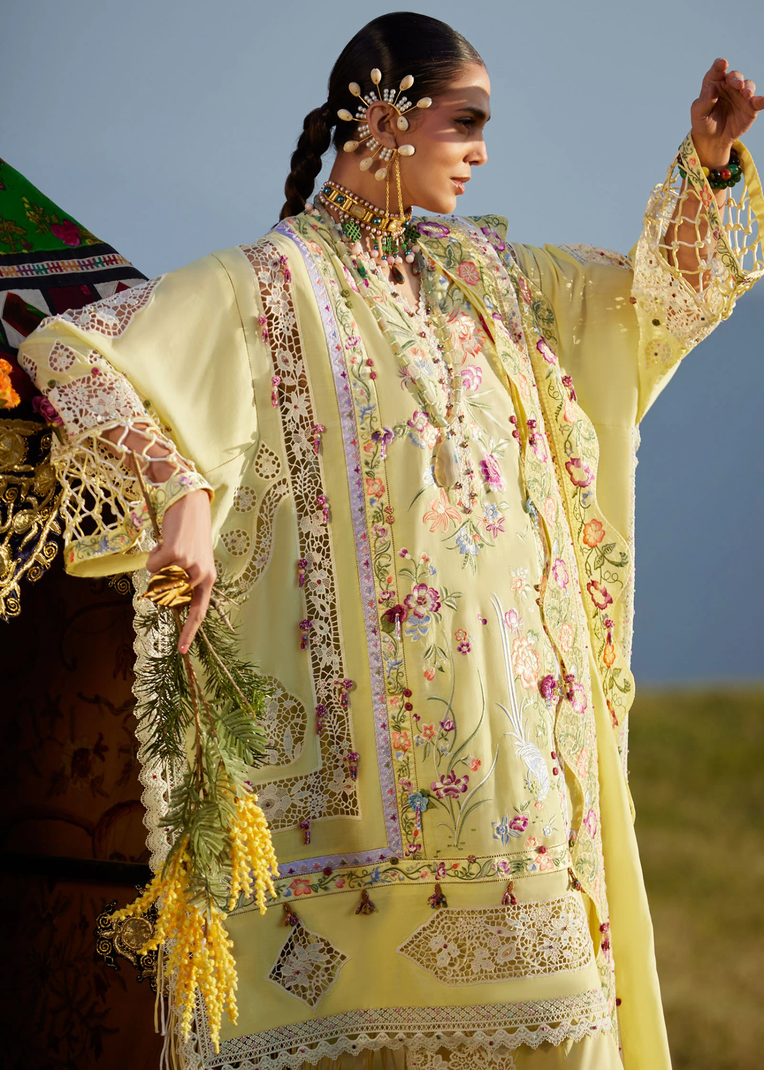 slub lawn Unstitched in Pale yellow