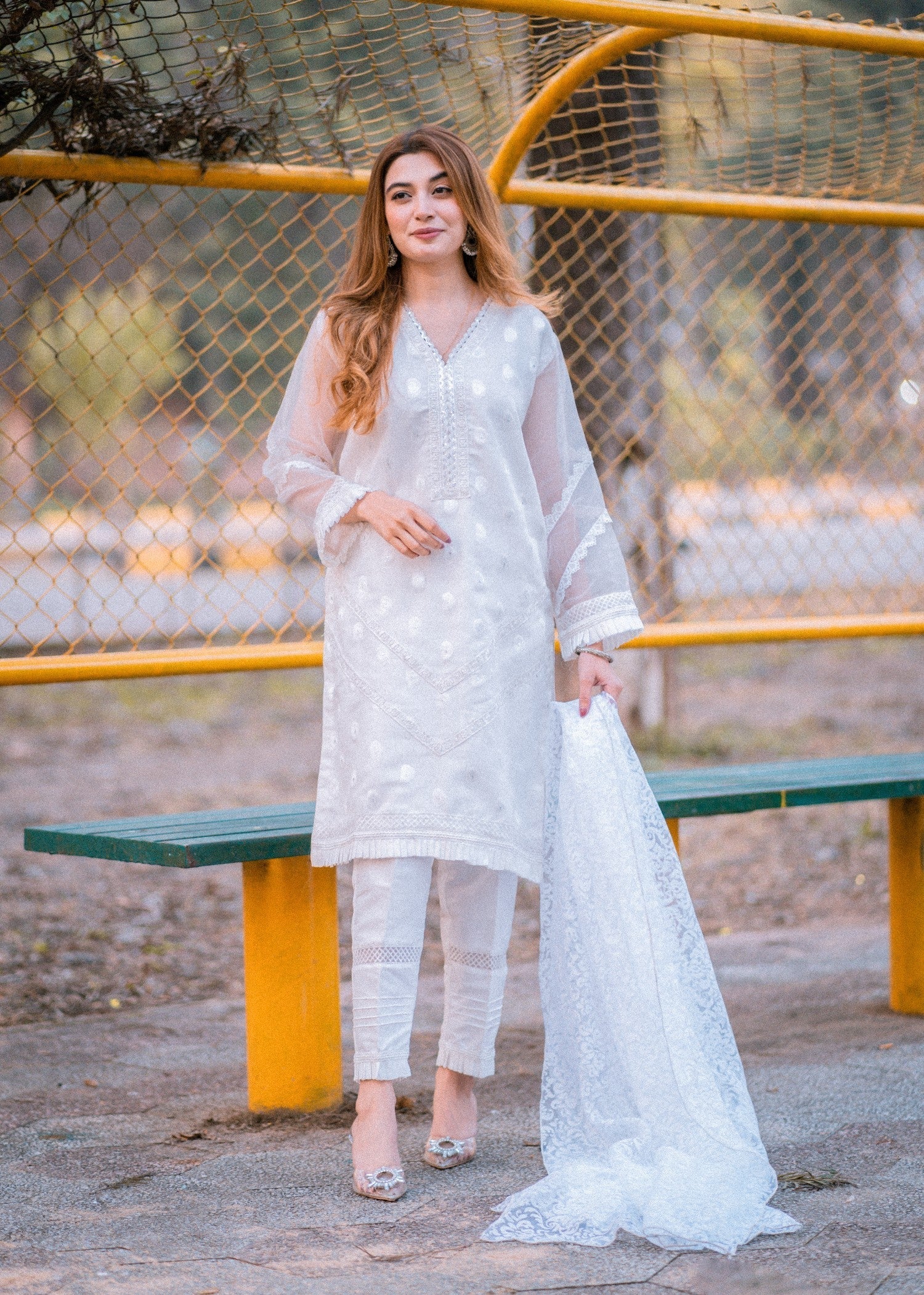 zari organza Kurta Set in White