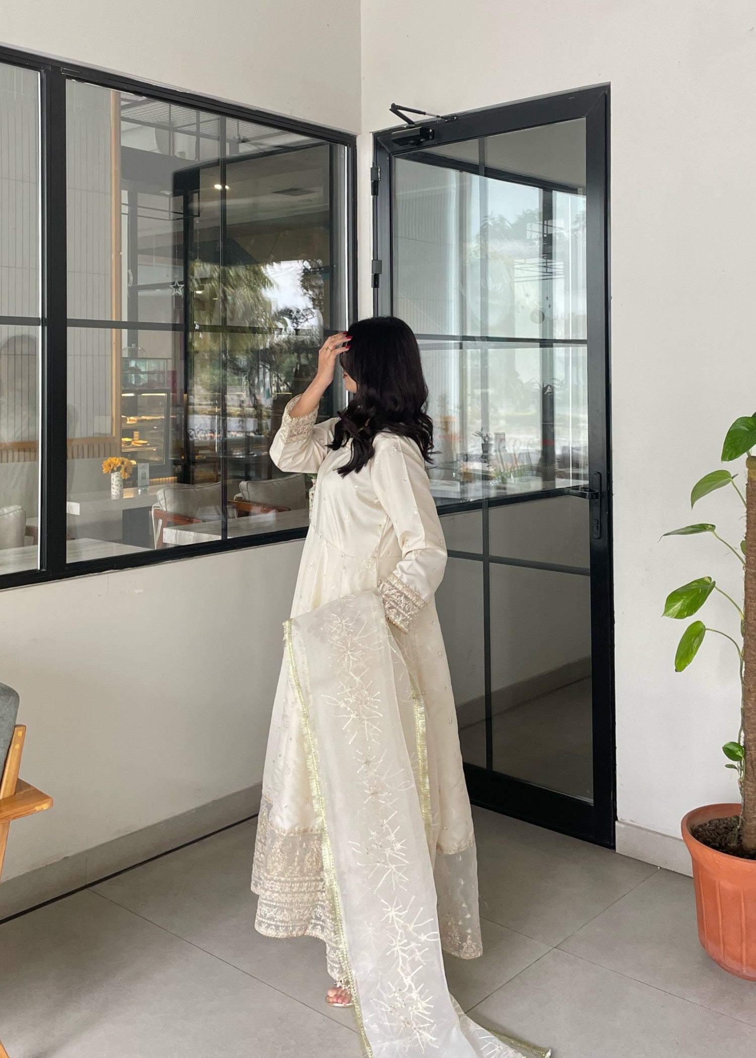 kattan silk Pishwas in Ivory