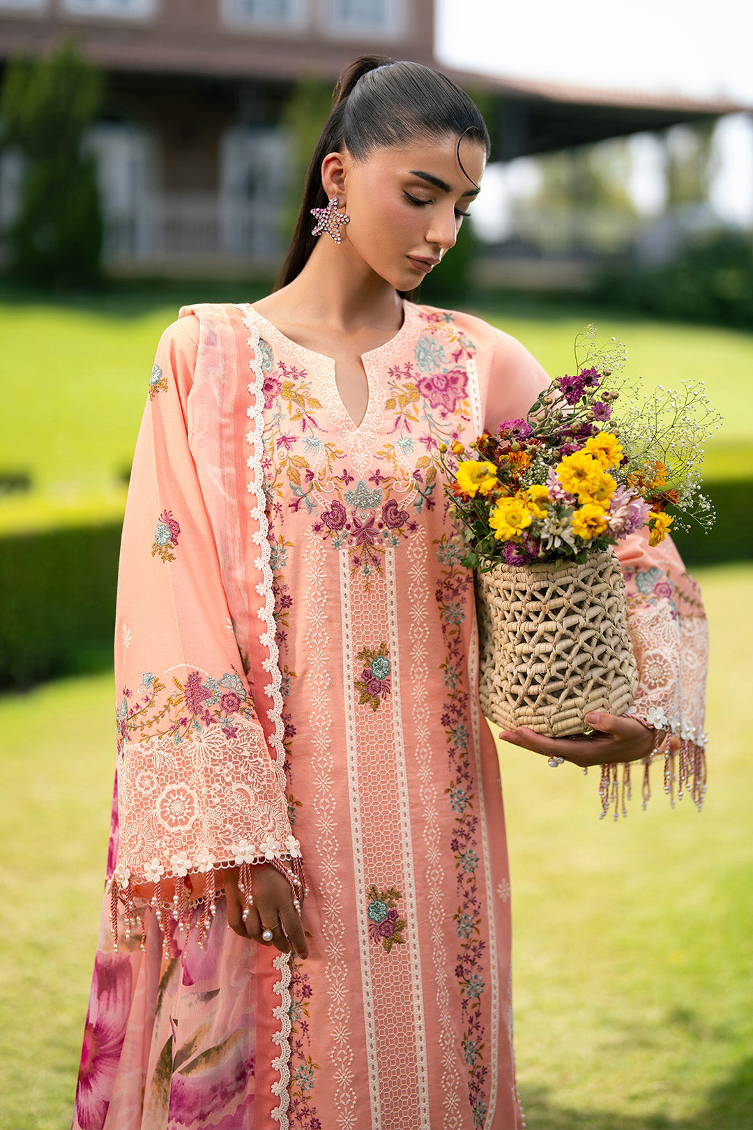 Summer Lawn – 7072-Eva