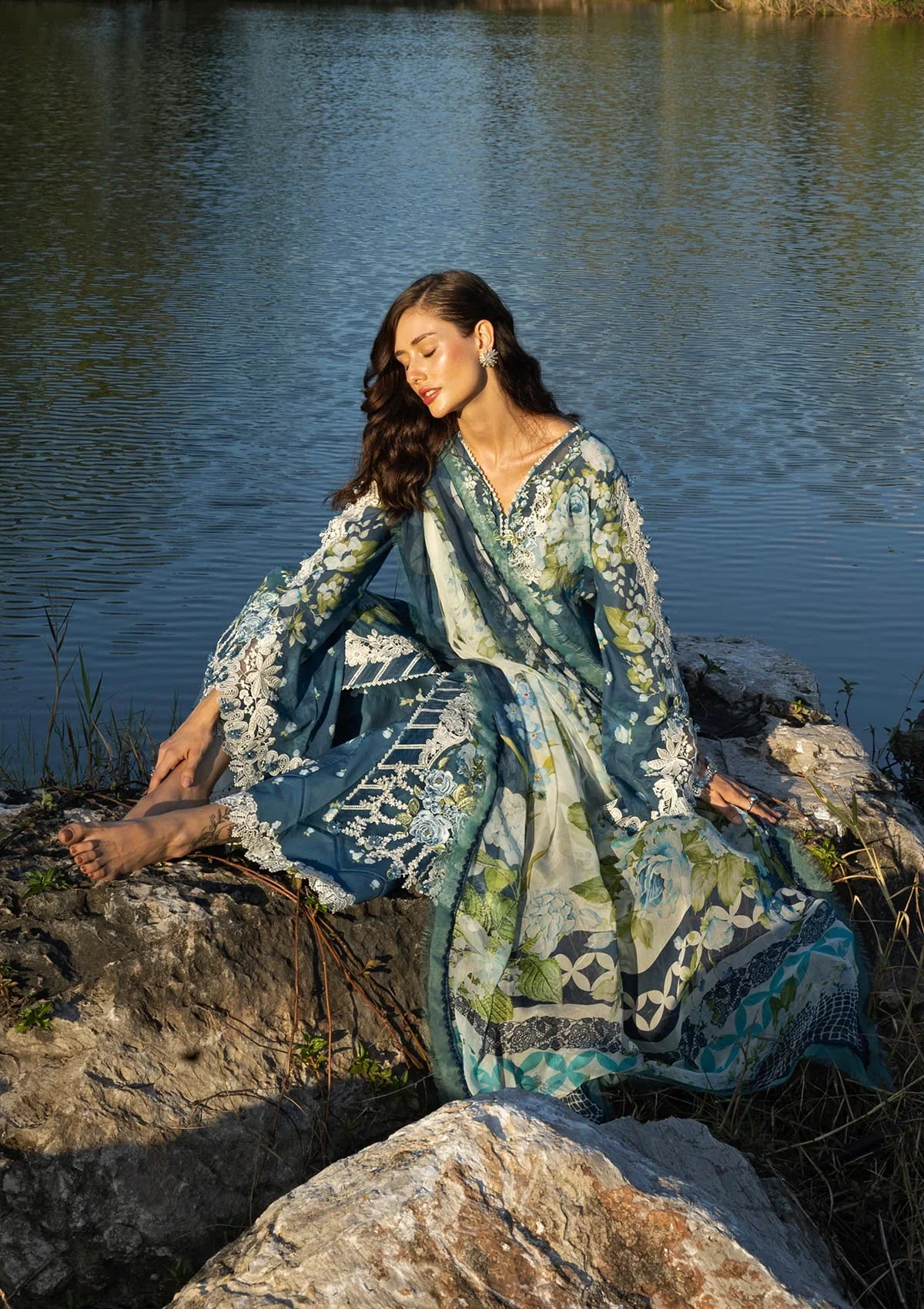 Signature Embroidered Lawn Prints – ESA-7B SEA ENCHANTRESS