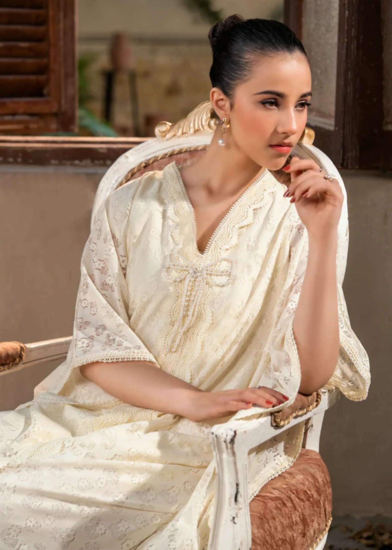 crepe Kaftan in Ivory