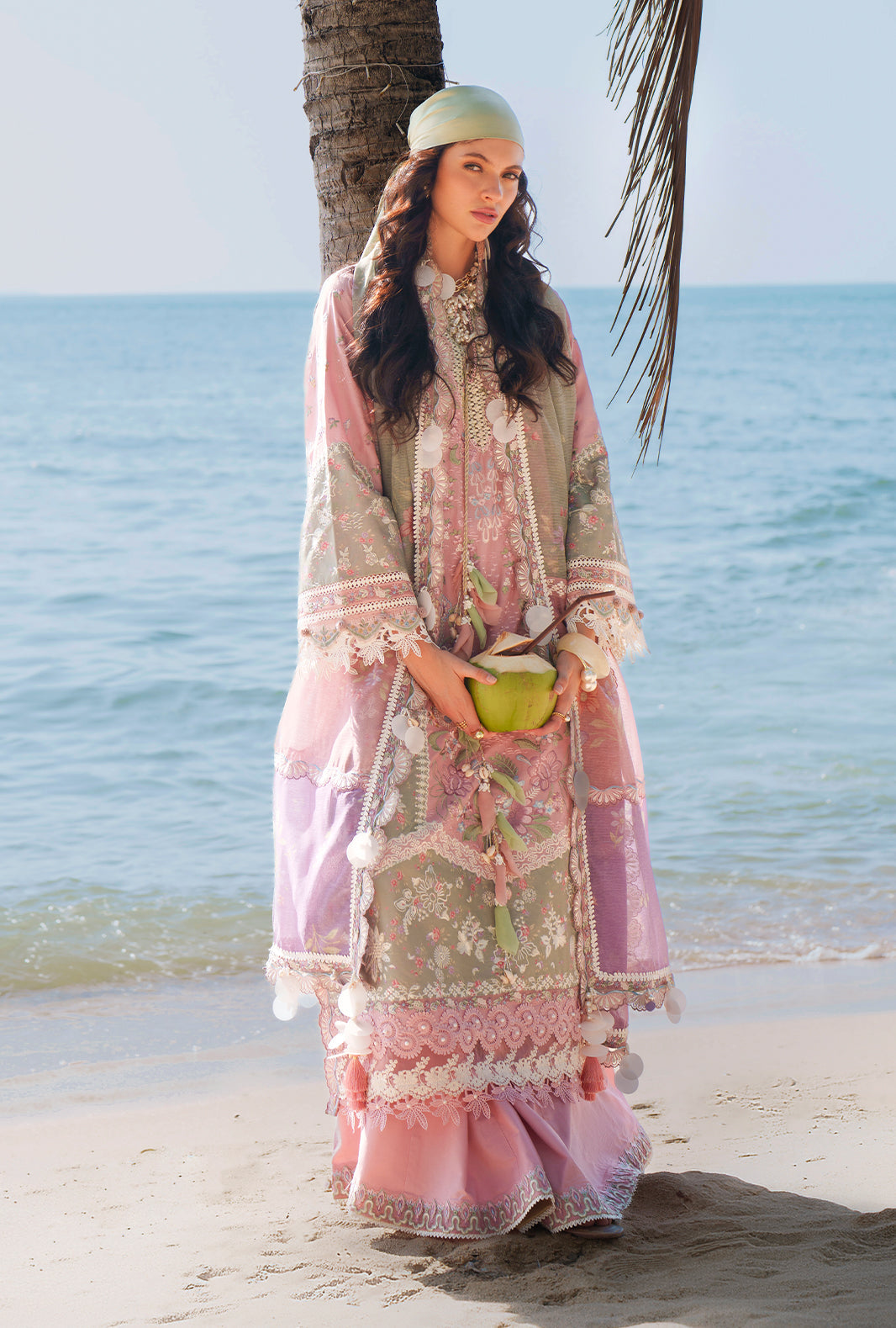 AJR Evara Luxury Lawn – Niva