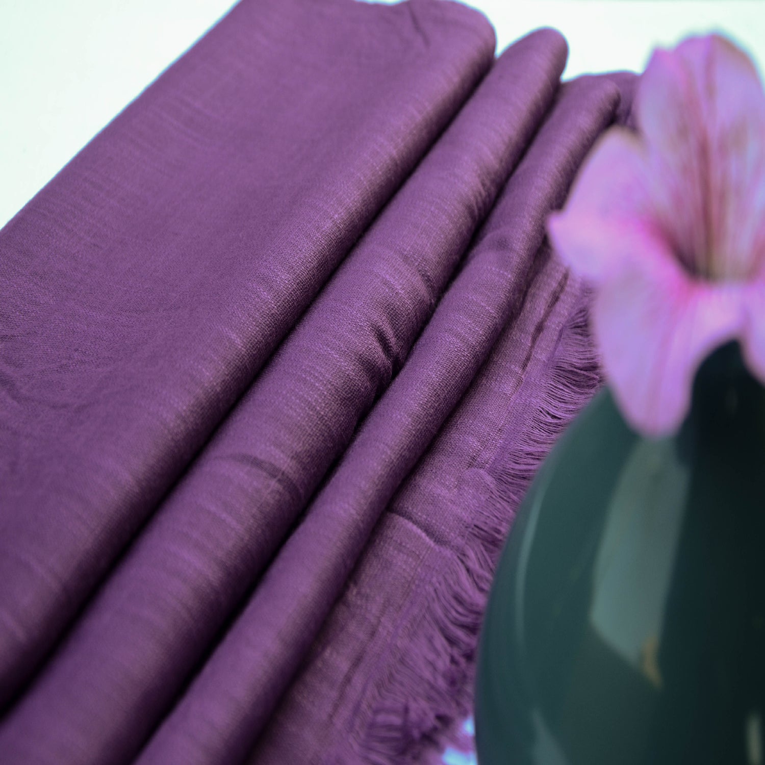 slub lawn Hijab in Purple