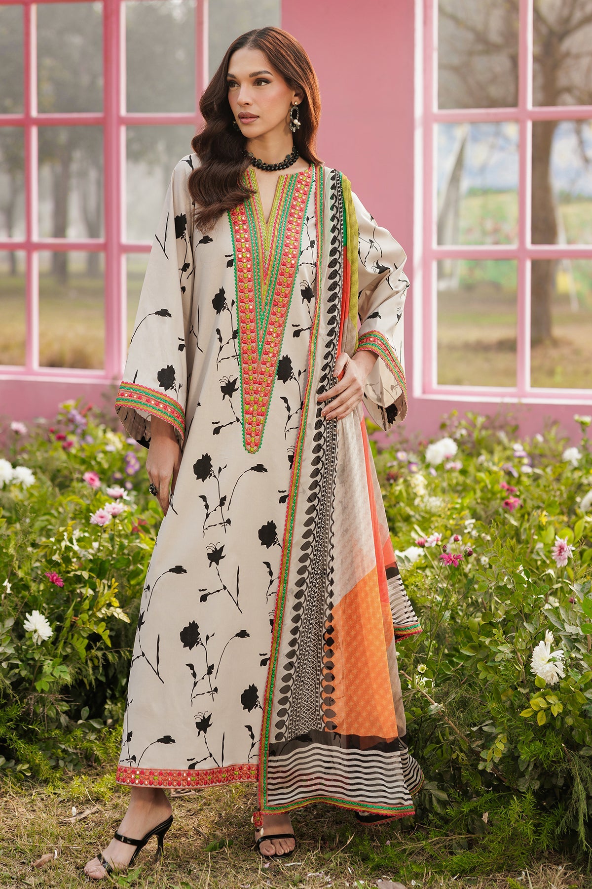 Rang-e-Bahar Lawn – CRB6-02