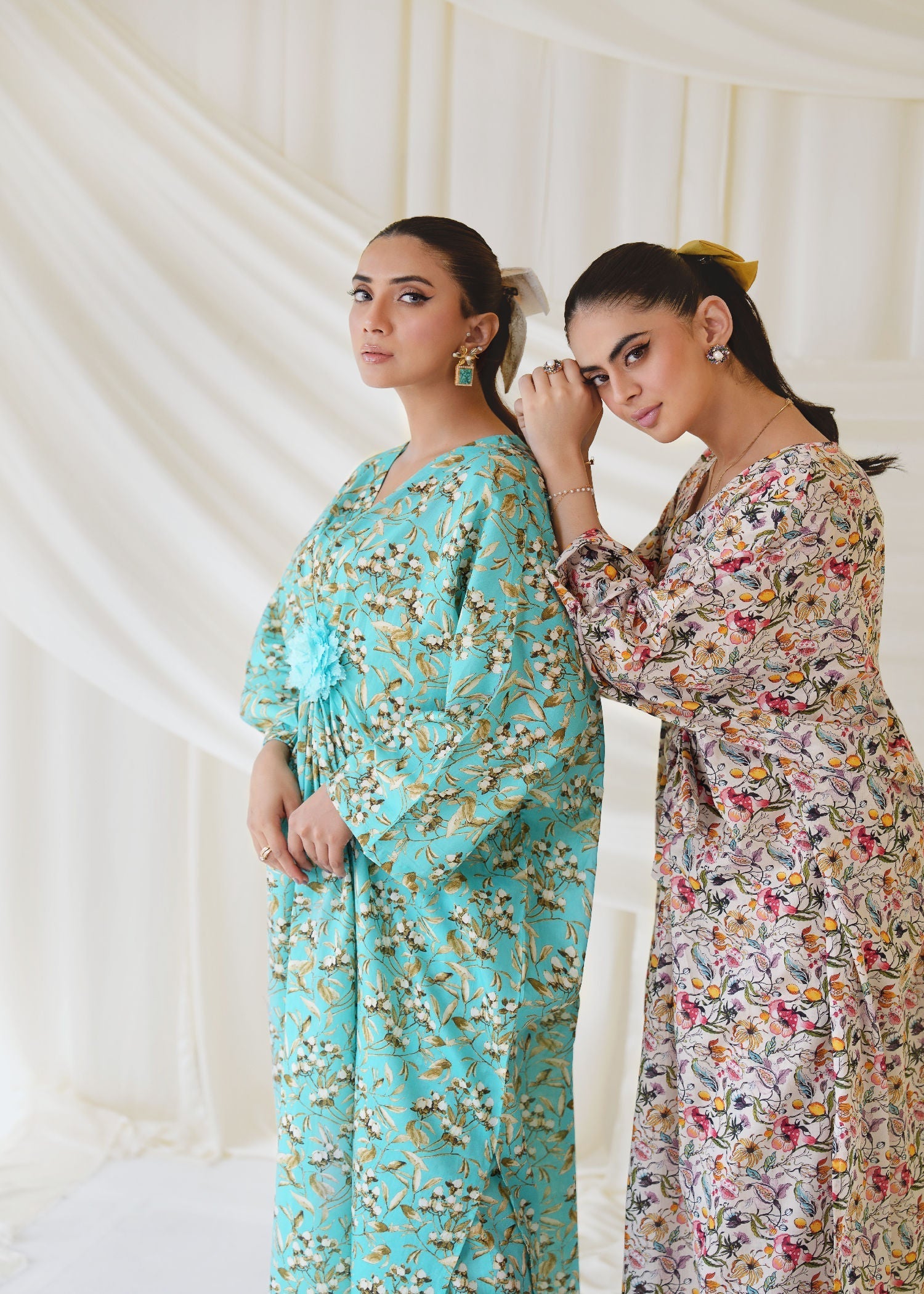 lawn Kaftan in Turquoise
