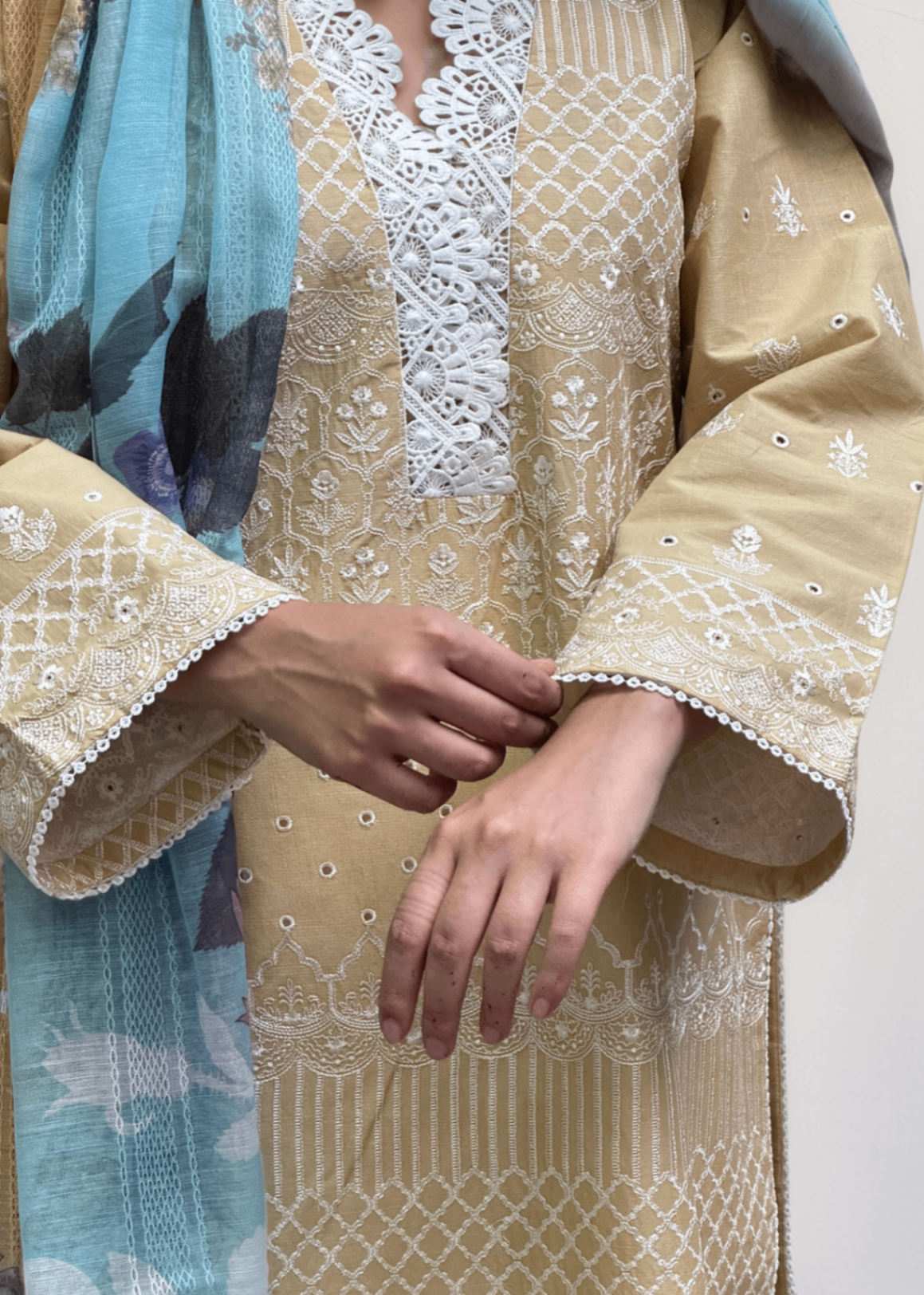 slub lawn Kurta Set in Mellow yellow