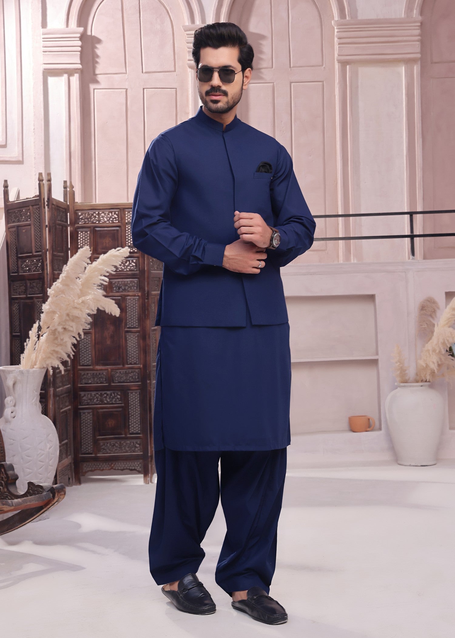 wash & wear Waistcoat in Royal blue