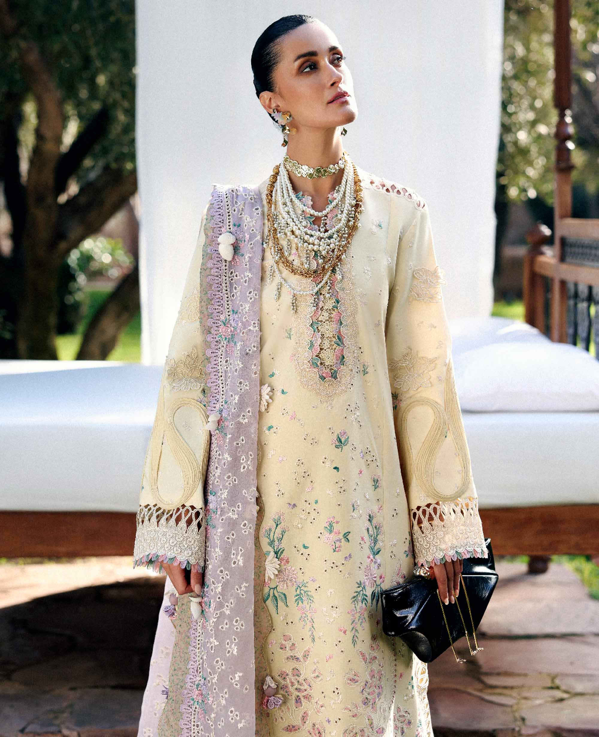Republic Reine Eid Luxury Lawn – Lumi