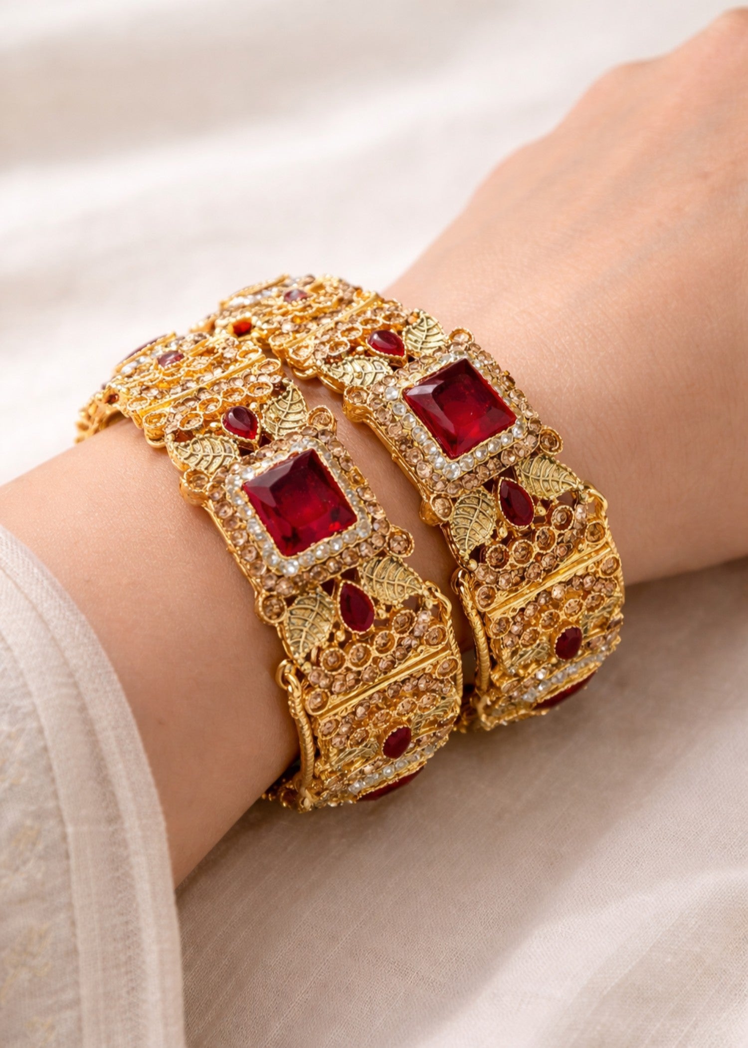 Bangles in Red violet Color by - Trendy Women Bangles PIX6568