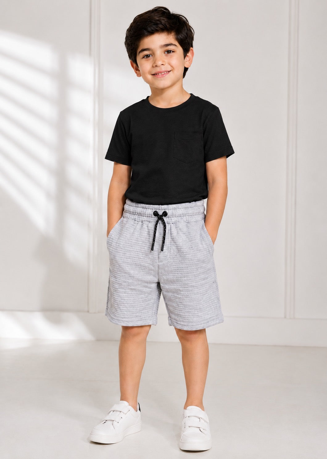 jersey knit Shorts in Pastel grey