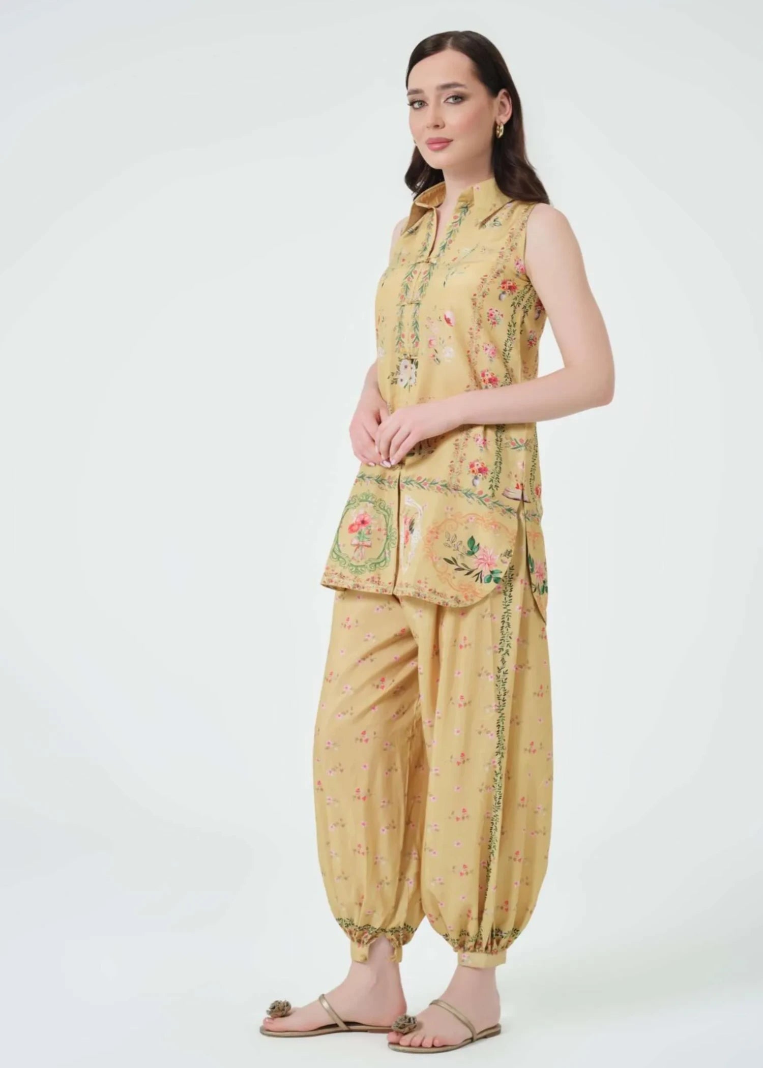 swiss lawn Kurta Set in Mellow yellow